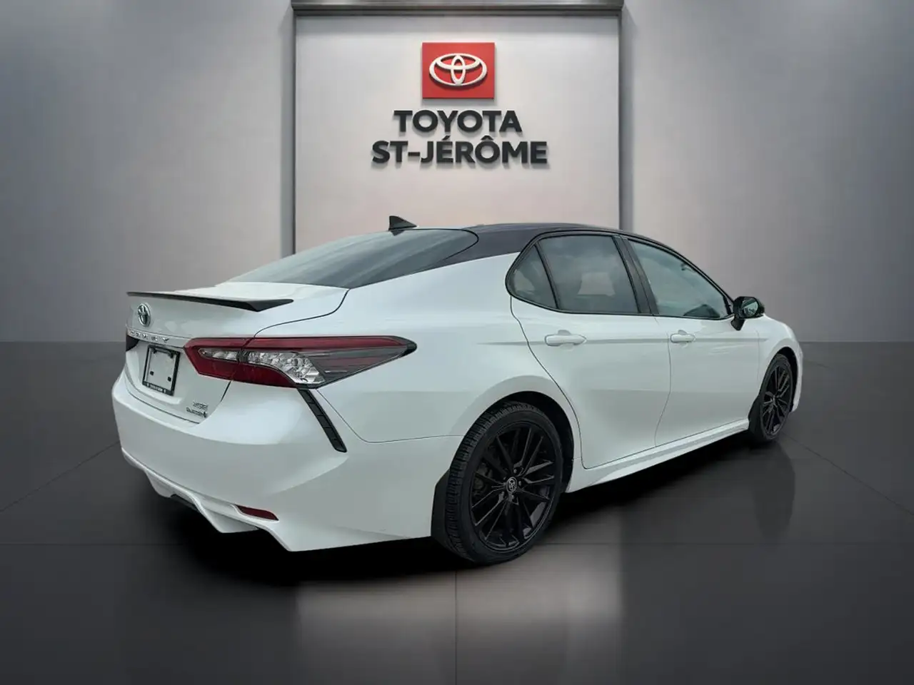 Toyota Camry снимка Toyota Camry