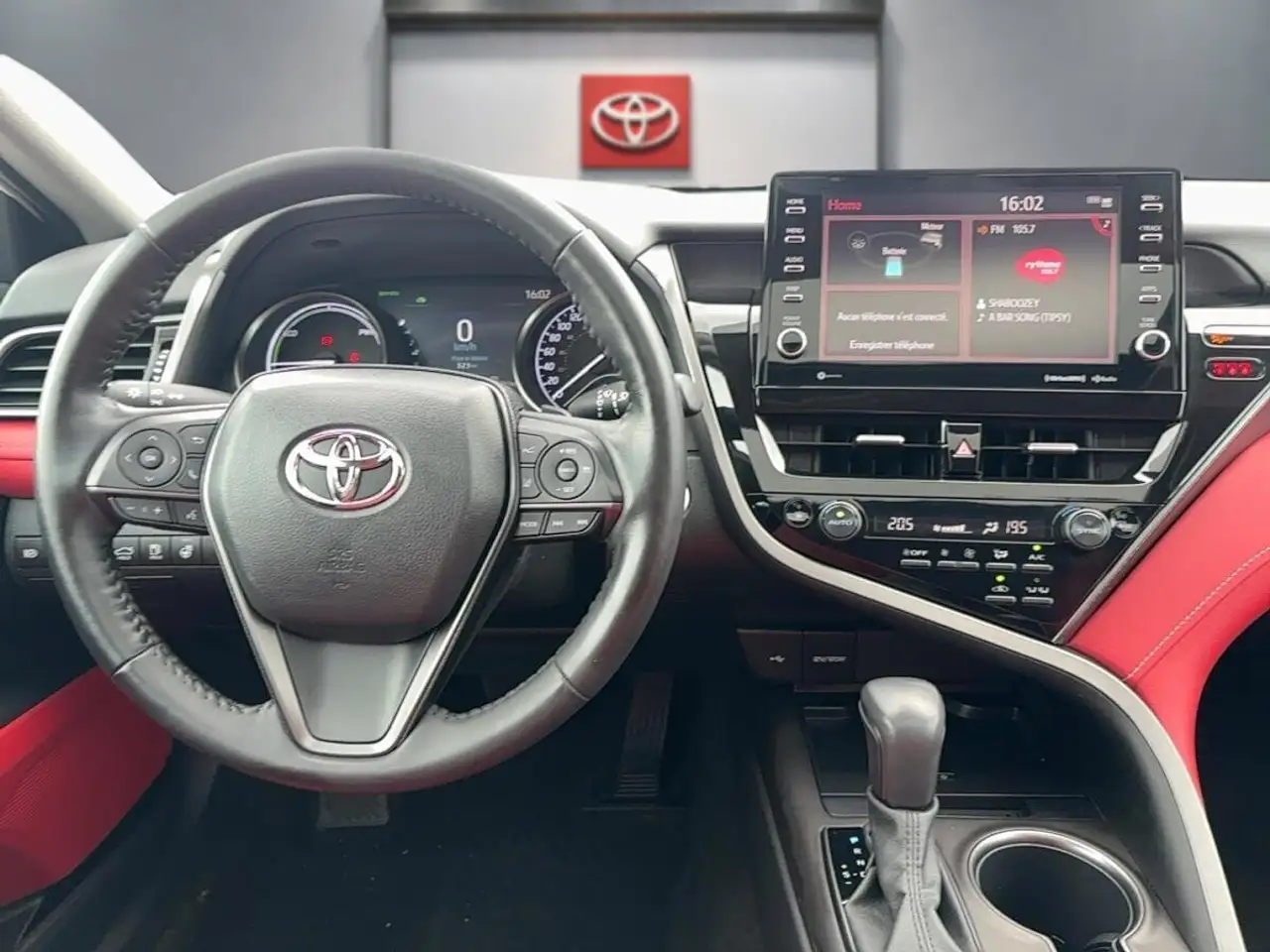 Toyota Camry снимка Toyota Camry