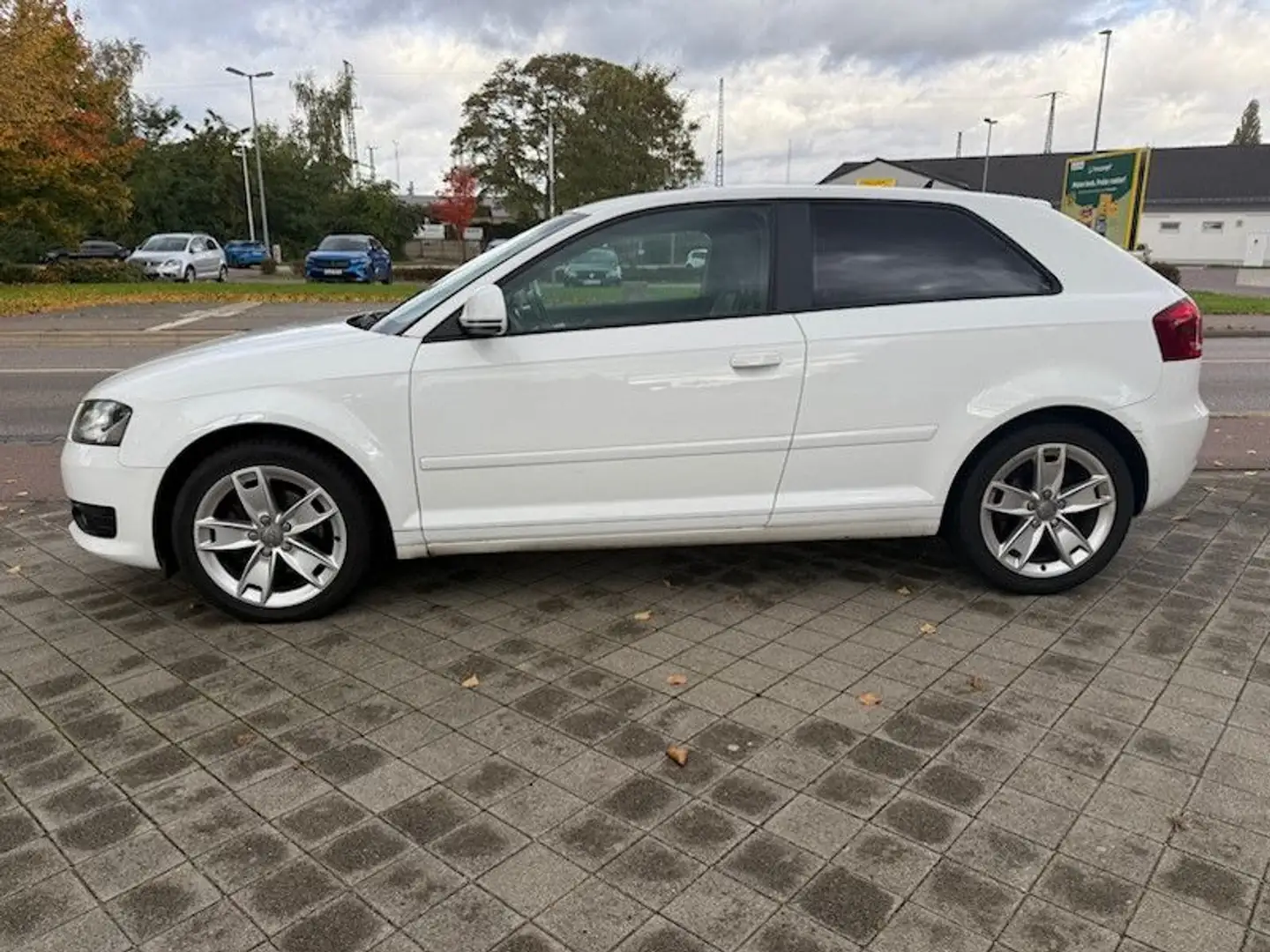 Audi A3 1.4 TFSI Automatic, TÜV 4/27, Tempomat,Navi Bílá - 1