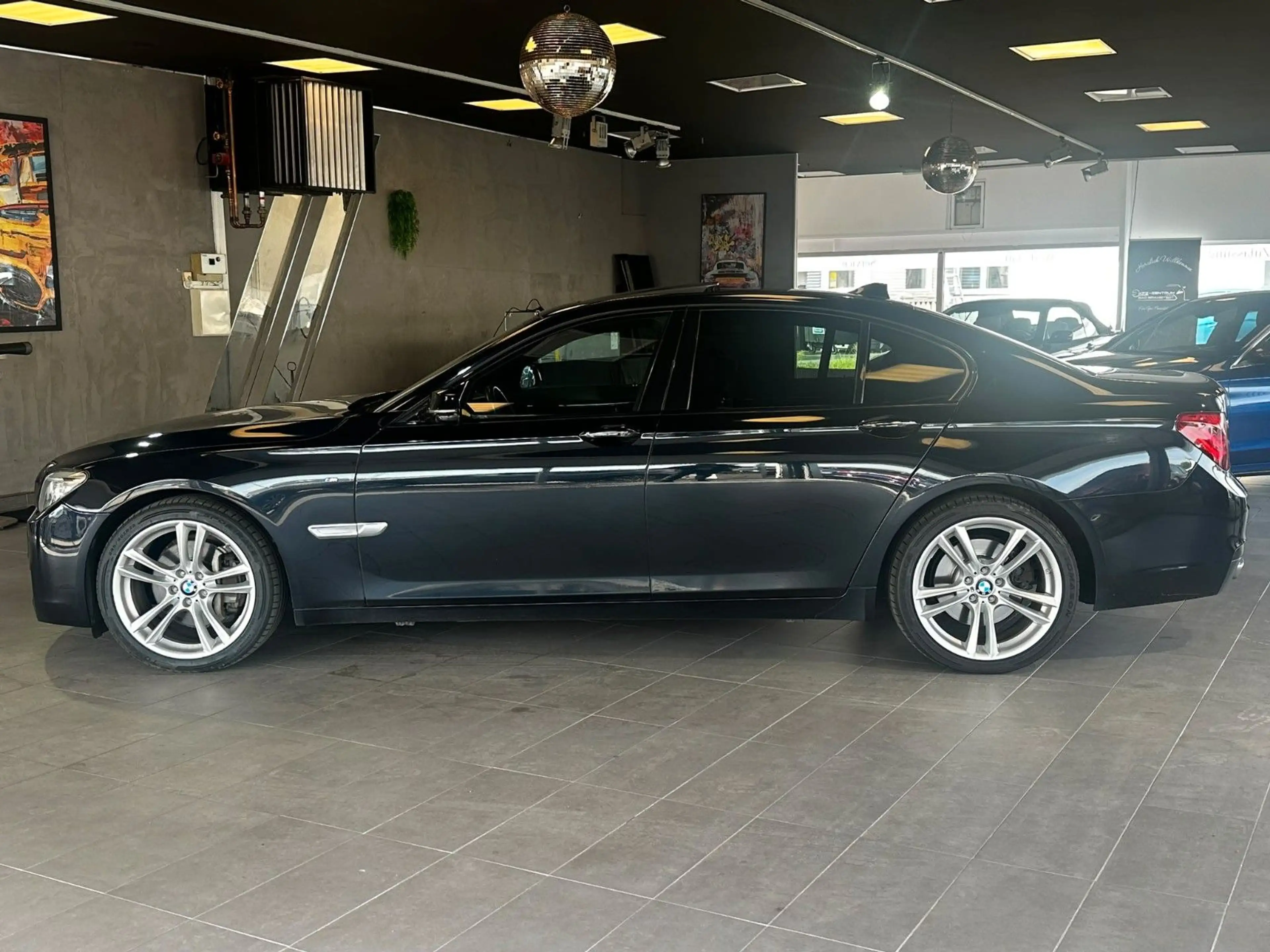 BMW 740 d | Head-Up | M-Paket | Totwinkel  | ACC — photo 2