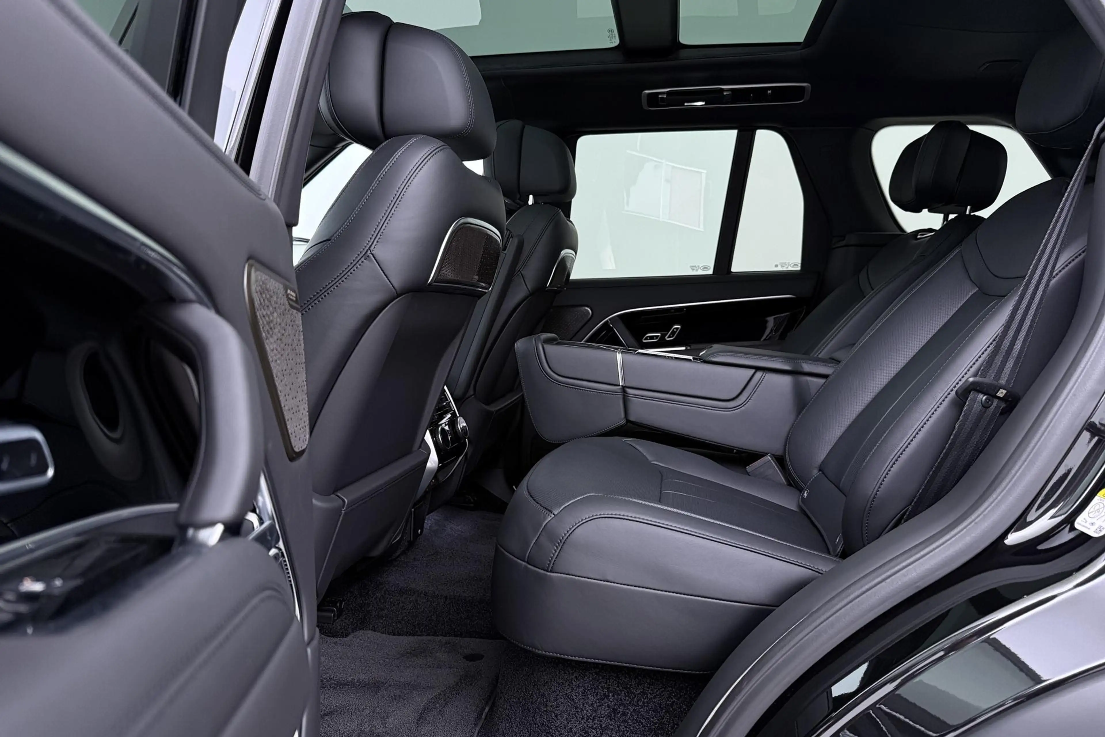 Land Rover Range Rover 3.0 P550e Autobiography | 23 Inch | Meridian Signa — photo 49