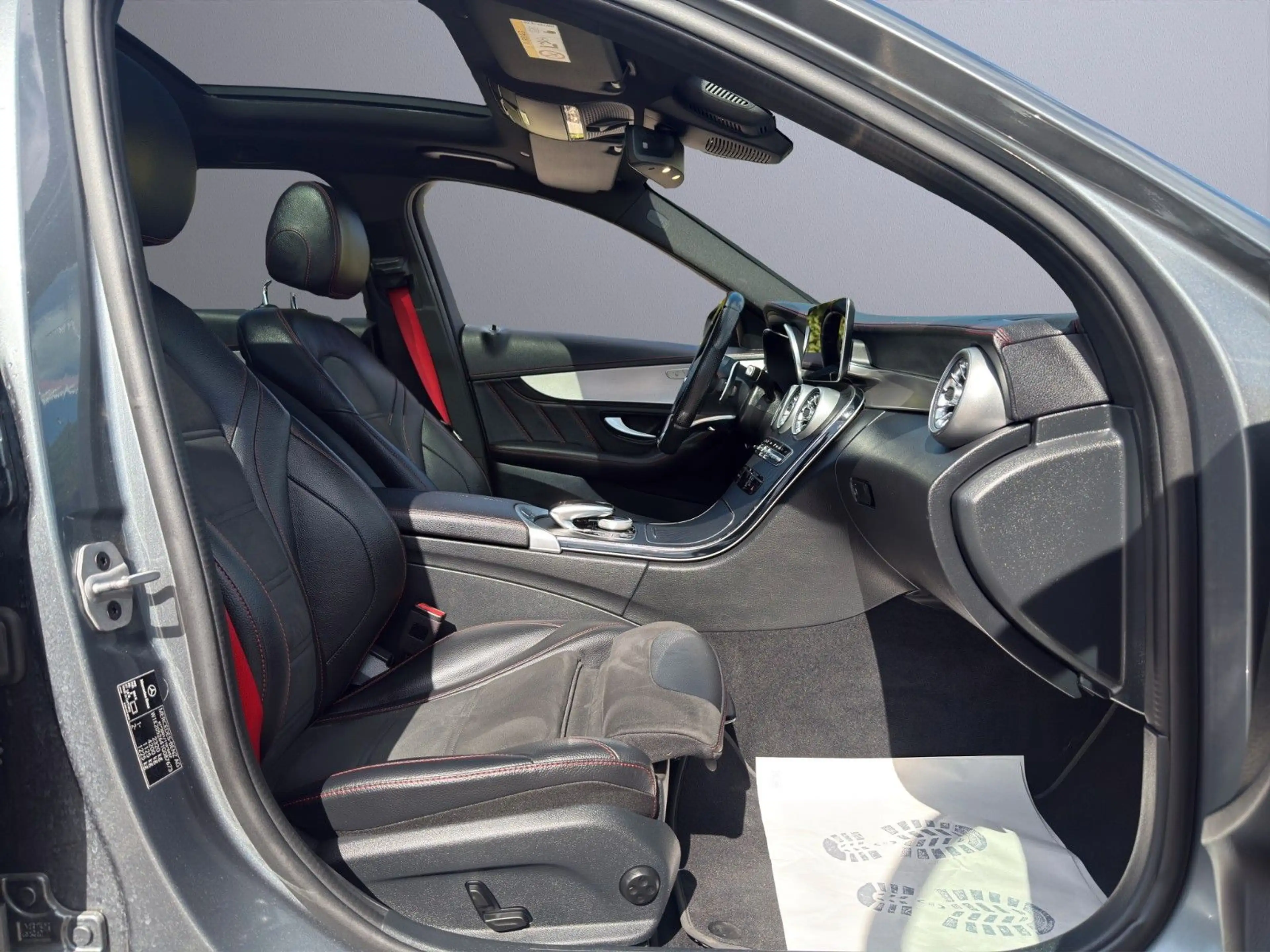 Mercedes-Benz C 43 AMG Multibeam/Night/Distronic/Pano/Virtual — photo 13