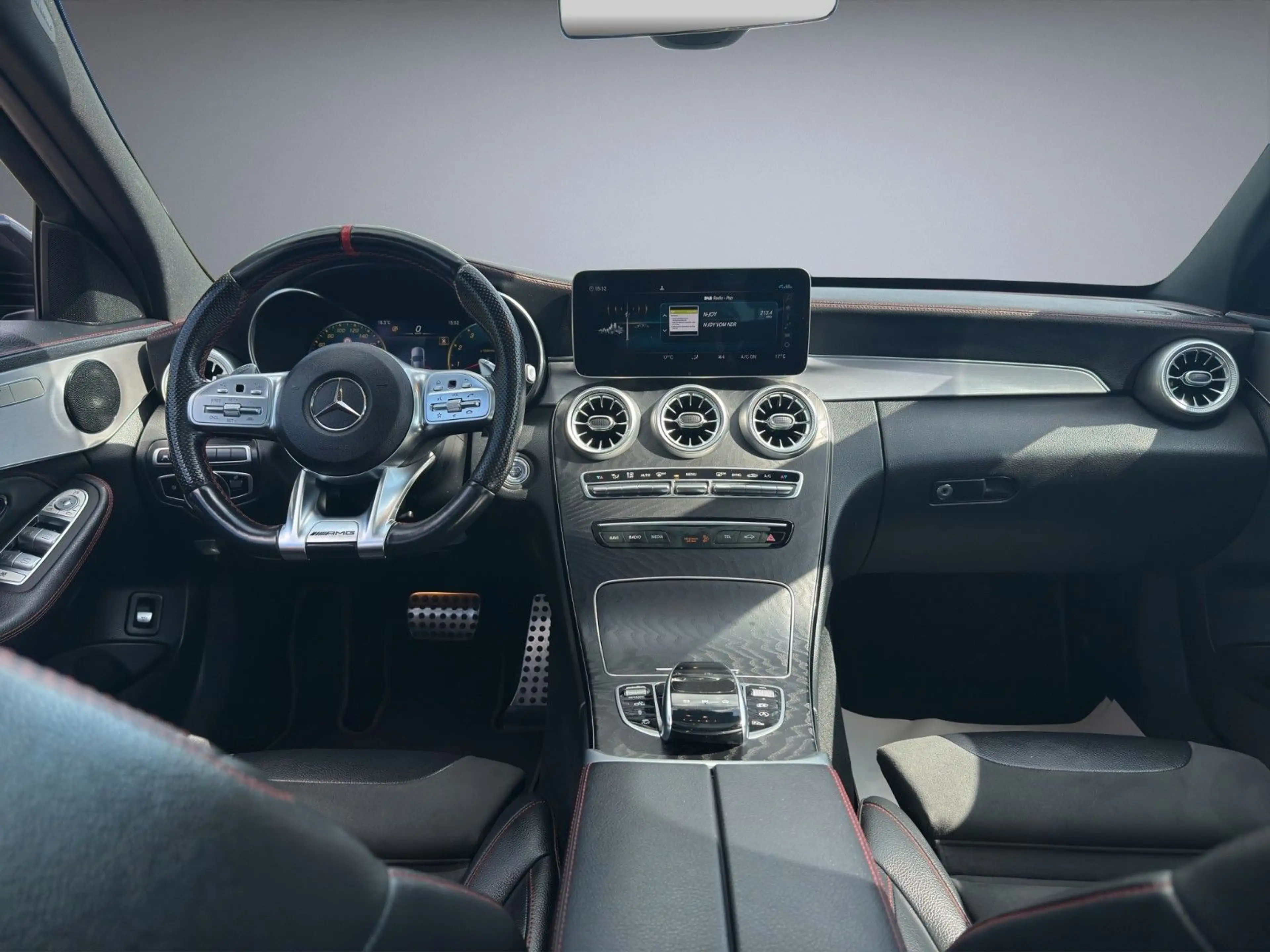 Mercedes-Benz C 43 AMG Multibeam/Night/Distronic/Pano/Virtual — photo 14