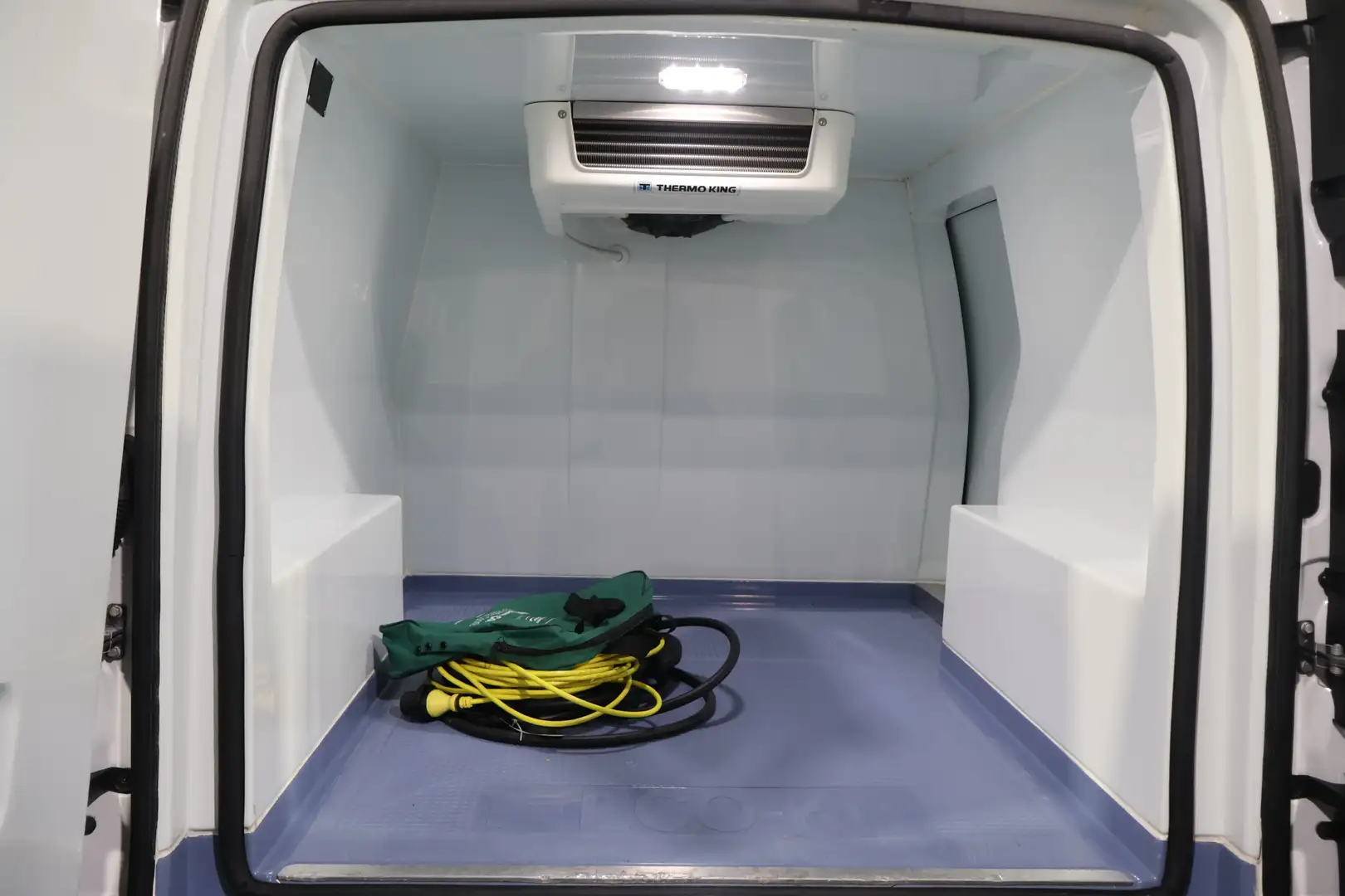 Renault Kangoo Z.E. 100% Elektrische Koelwagen Dag en Nacht -20 Graden Weiß - 2