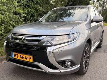 Outlander 2.0 PHEV Instyle