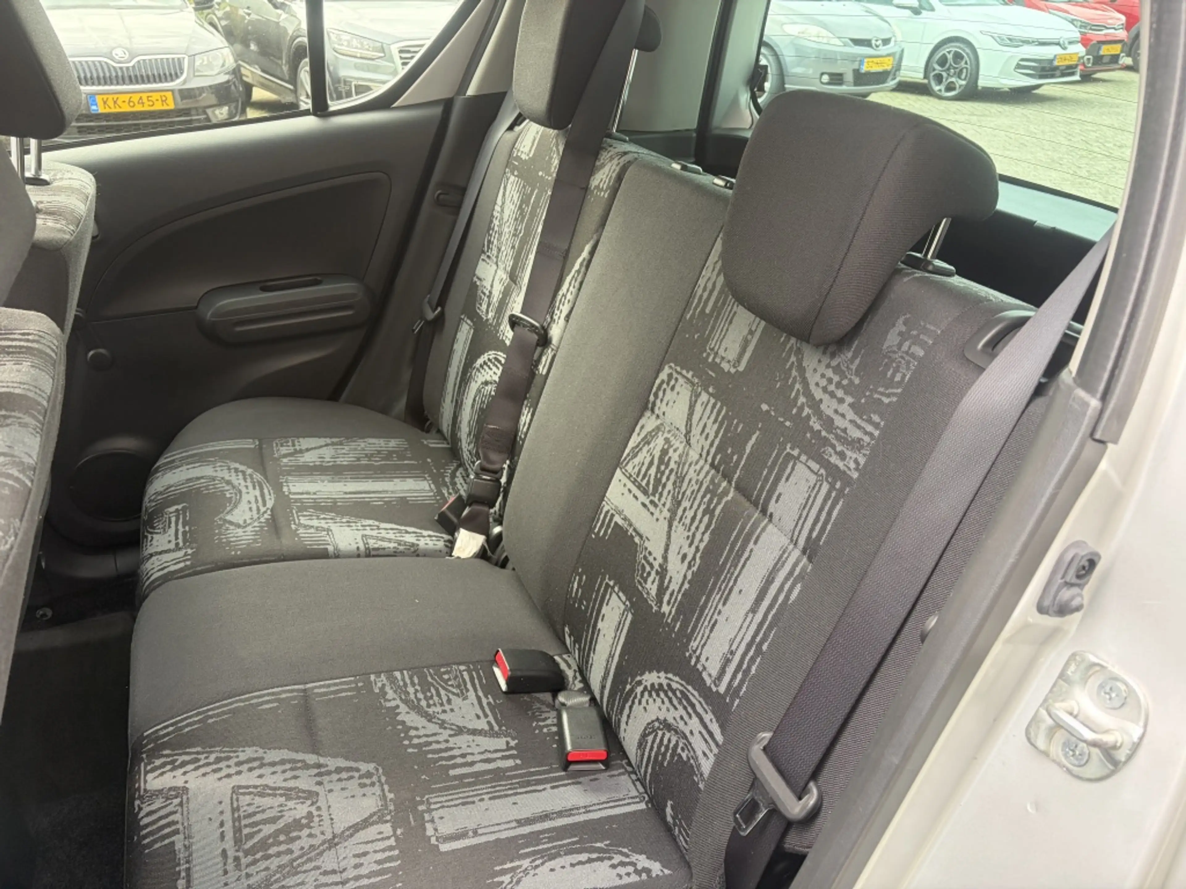 Opel Agila 1.2 Edition, Airco, Radio/cd Lm velg — photo 13