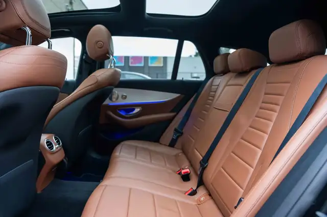 Mercedes-Benz E-Class view 13