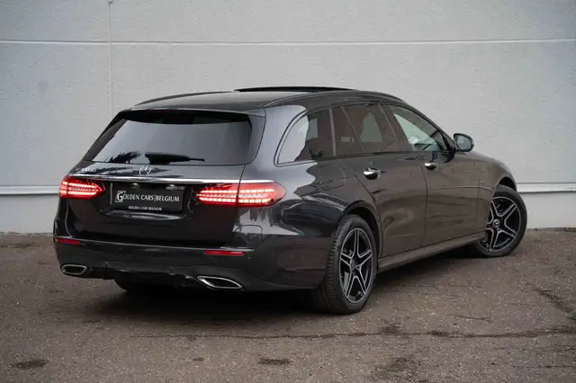 Mercedes-Benz E-Class view 8