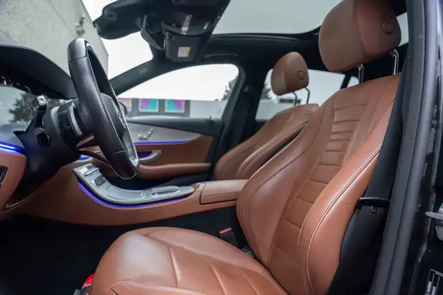 Mercedes-Benz E-Class view 12