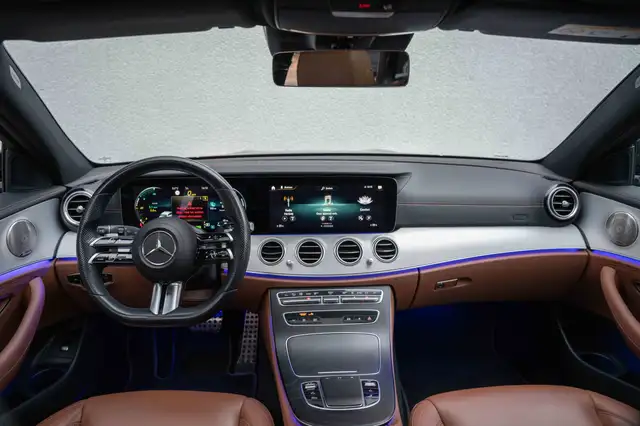 Mercedes-Benz E-Class view 10