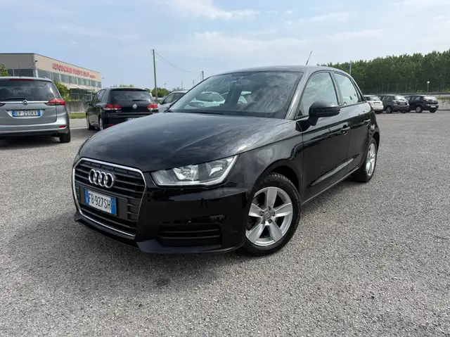 Audi A1 Sportback 1.6 tdi s-tronic