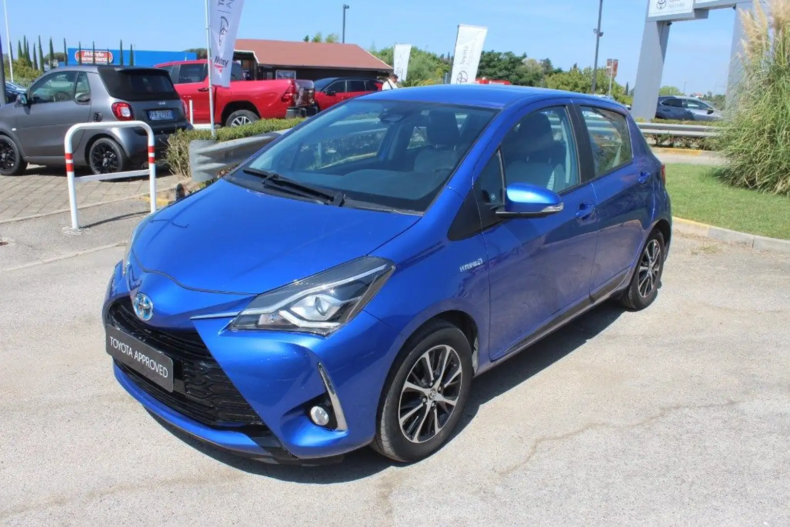 Toyota Yaris 1.5 Hybrid 5 porte Active Blu/Azzurro - 1