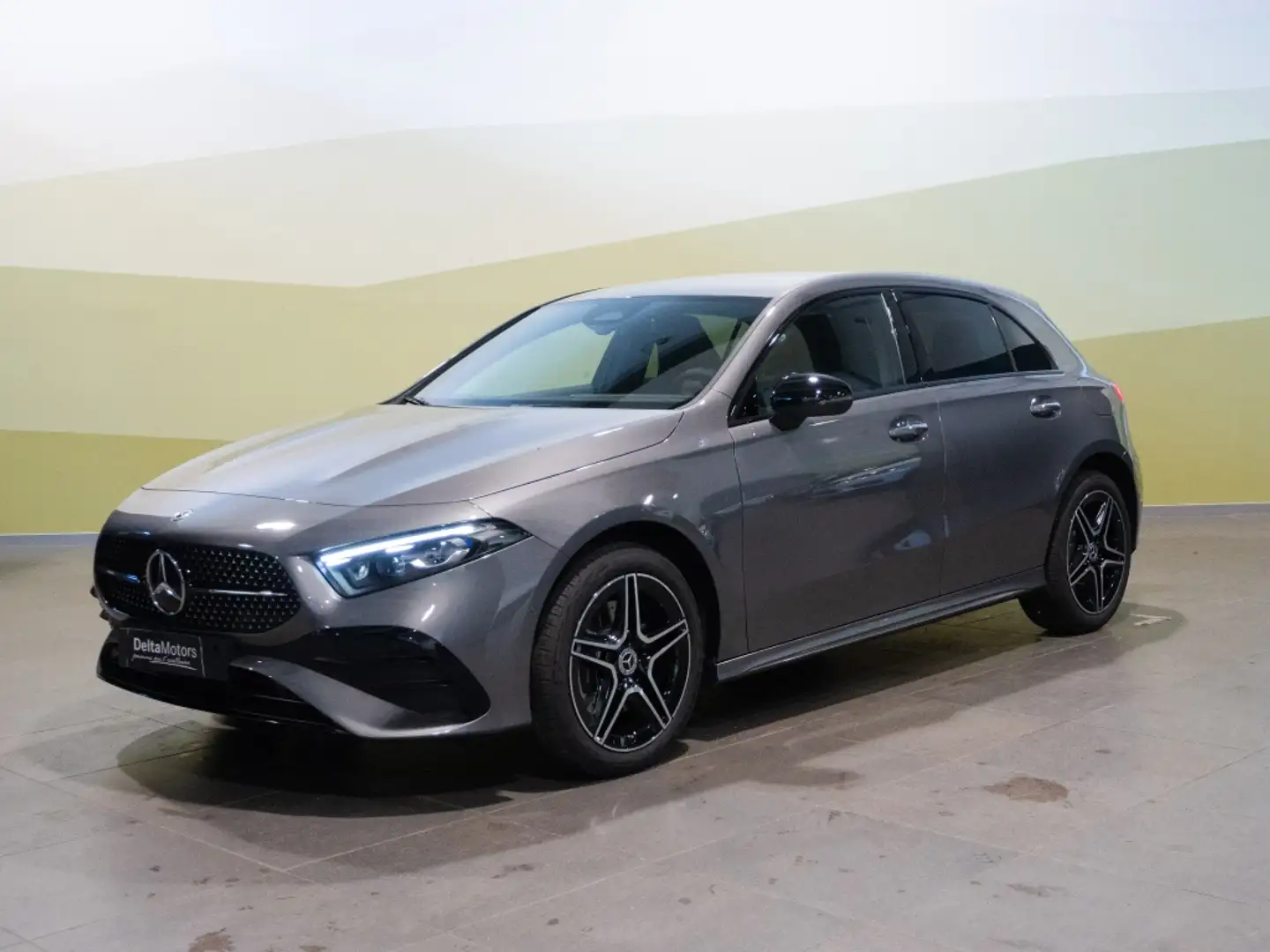 Mercedes-Benz A 250 e Plug-in hybrid Automatic Grigio - 1