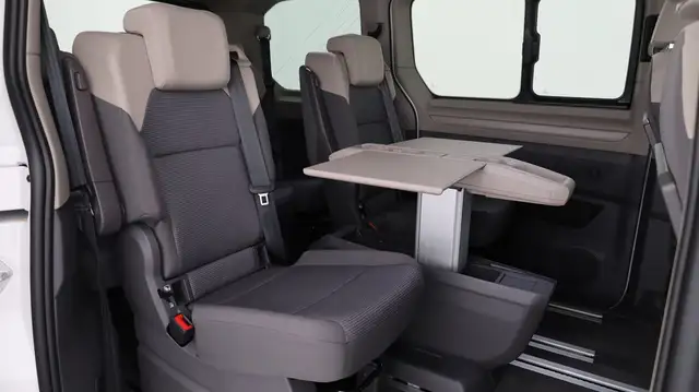 Volkswagen T7 Multivan VW T7 Multivan Business eHybrid 180 kW 4MOTION Ansicht 21