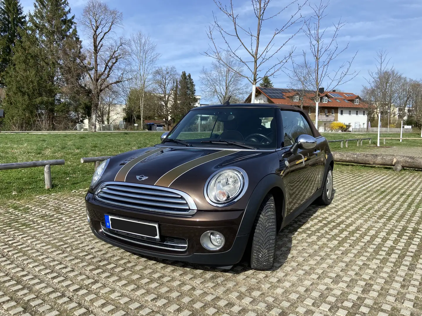 MINI Cooper Cabrio 1.6 Klima / Leder / Alu 17" / SHZ / PDC Brązowy - 2