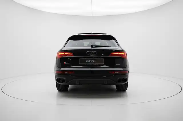 Audi Q5 view 7