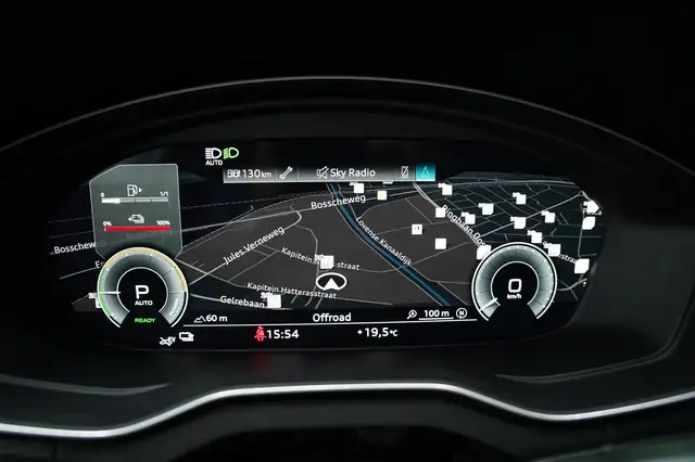 Audi Q5 view 13