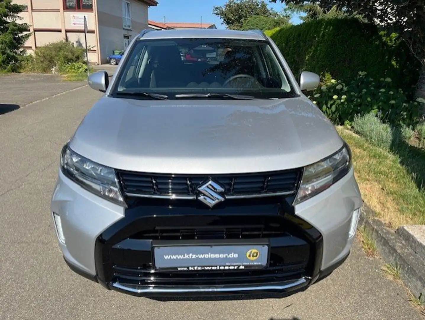 Suzuki Vitara Comfort MHEV 1.4 Boosterjet TZ Plateado - 2