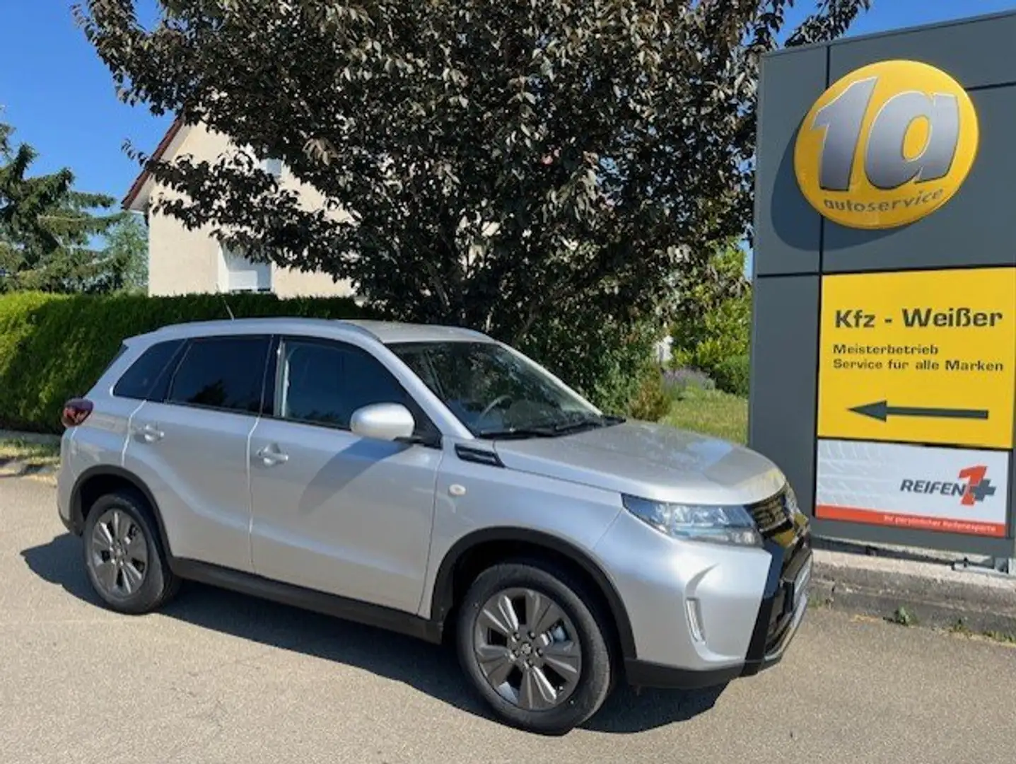Suzuki Vitara Comfort MHEV 1.4 Boosterjet TZ Plateado - 1