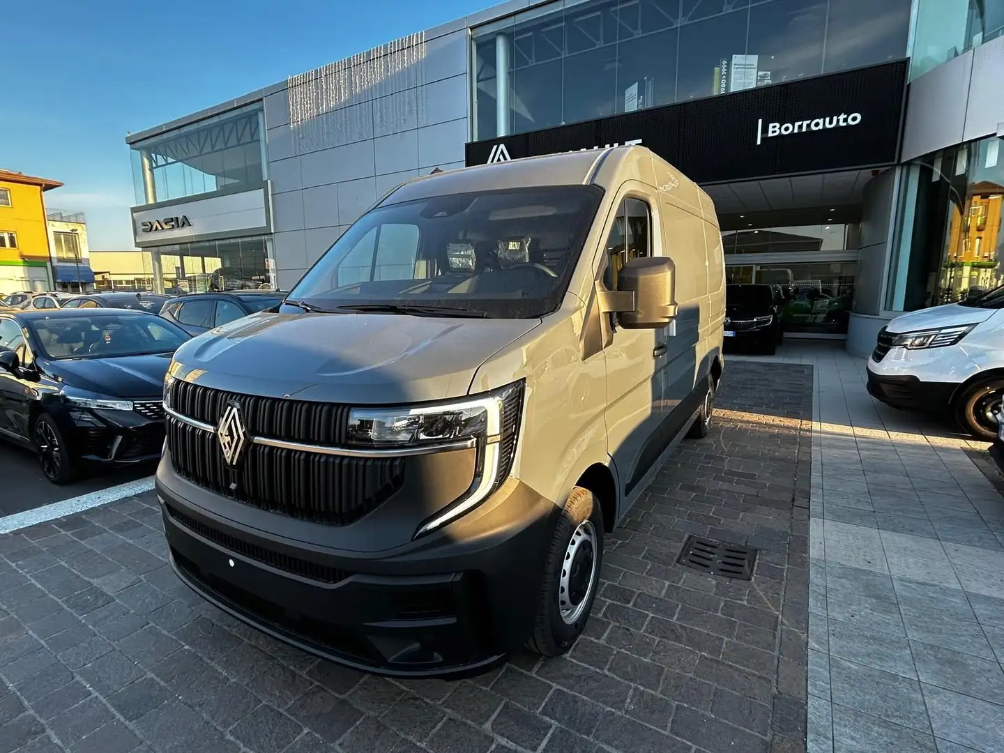 Renault Master T33 2.0 BluedCi 130CV PM-TM Furgone Gris - 1