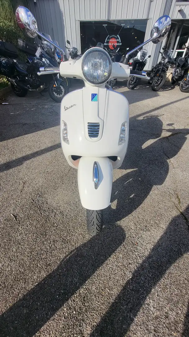 Vespa GTS 125 Blanc - 2