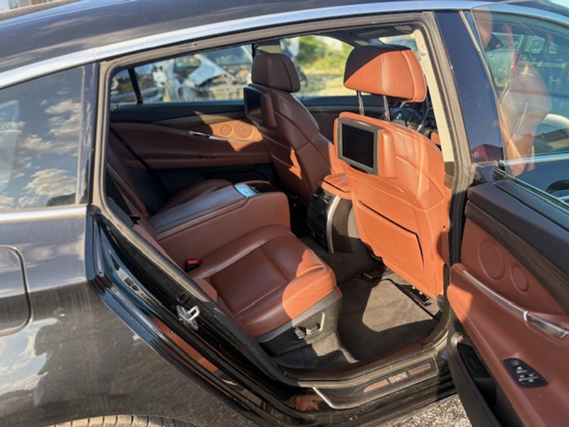 BMW 530 530 d xDrive GT — photo 12