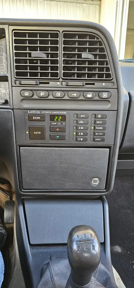 Lancia Thema 2.0t ie, foto 5