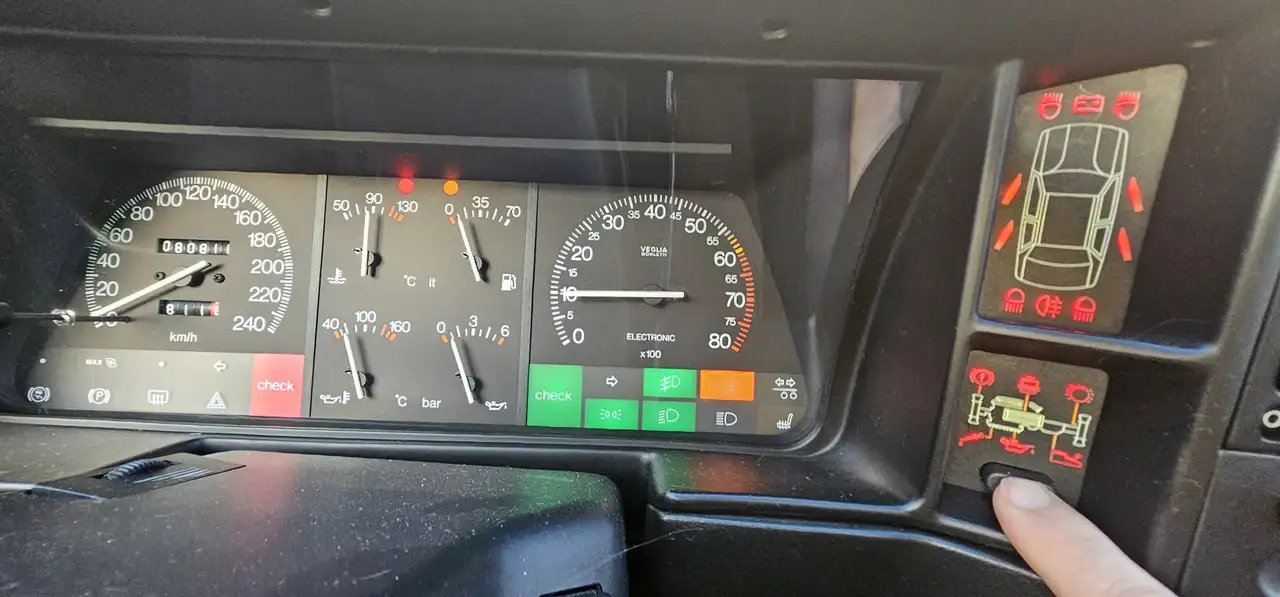 Lancia Thema 2.0t ie, foto 3