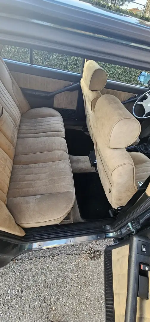 Lancia Thema 2.0t ie - 2