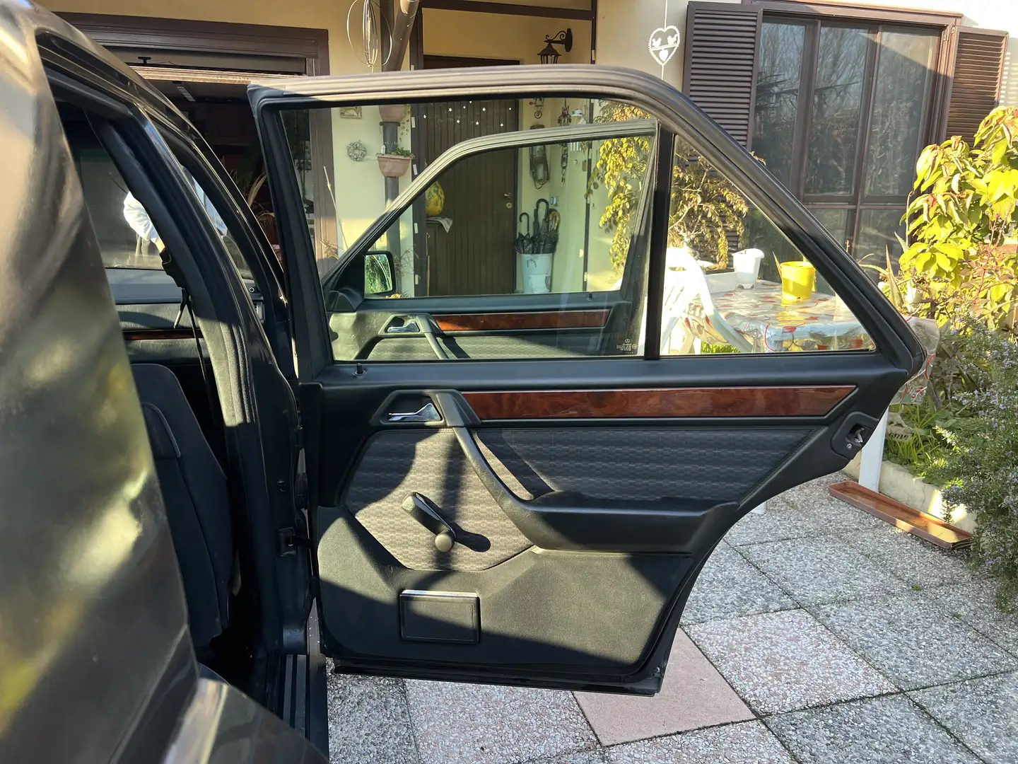 Mercedes-Benz E 200 Mercedes e200 Targa Mi ASI - 1