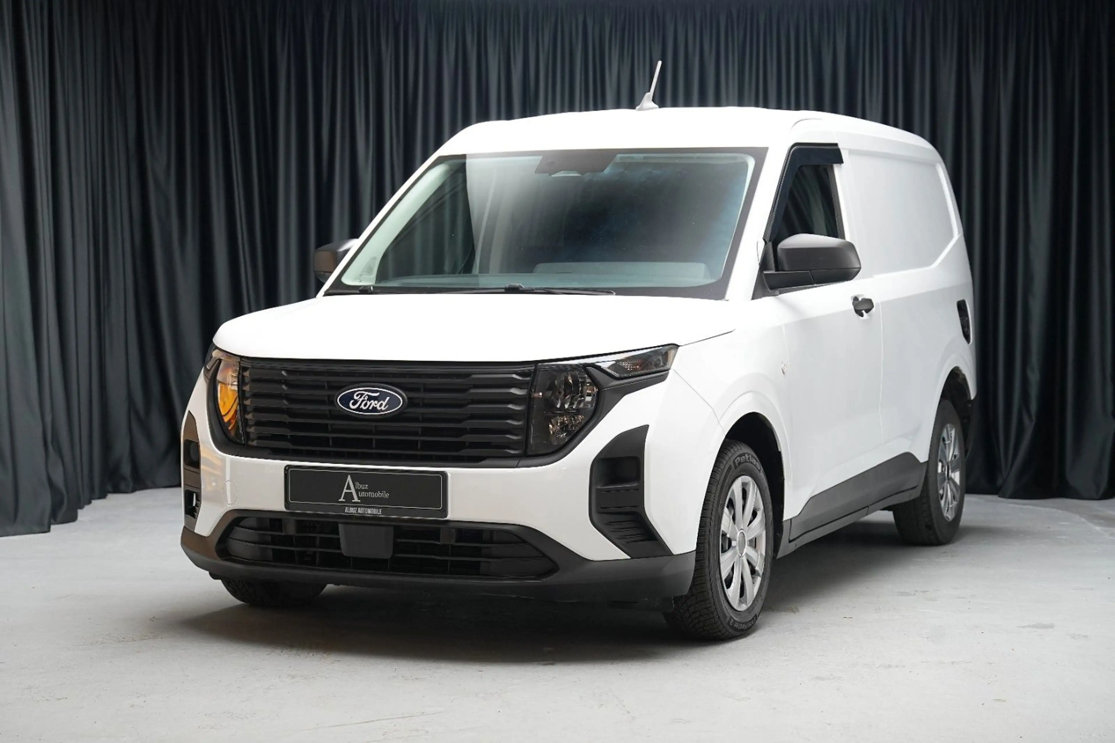 Ford Transit Courier Basis