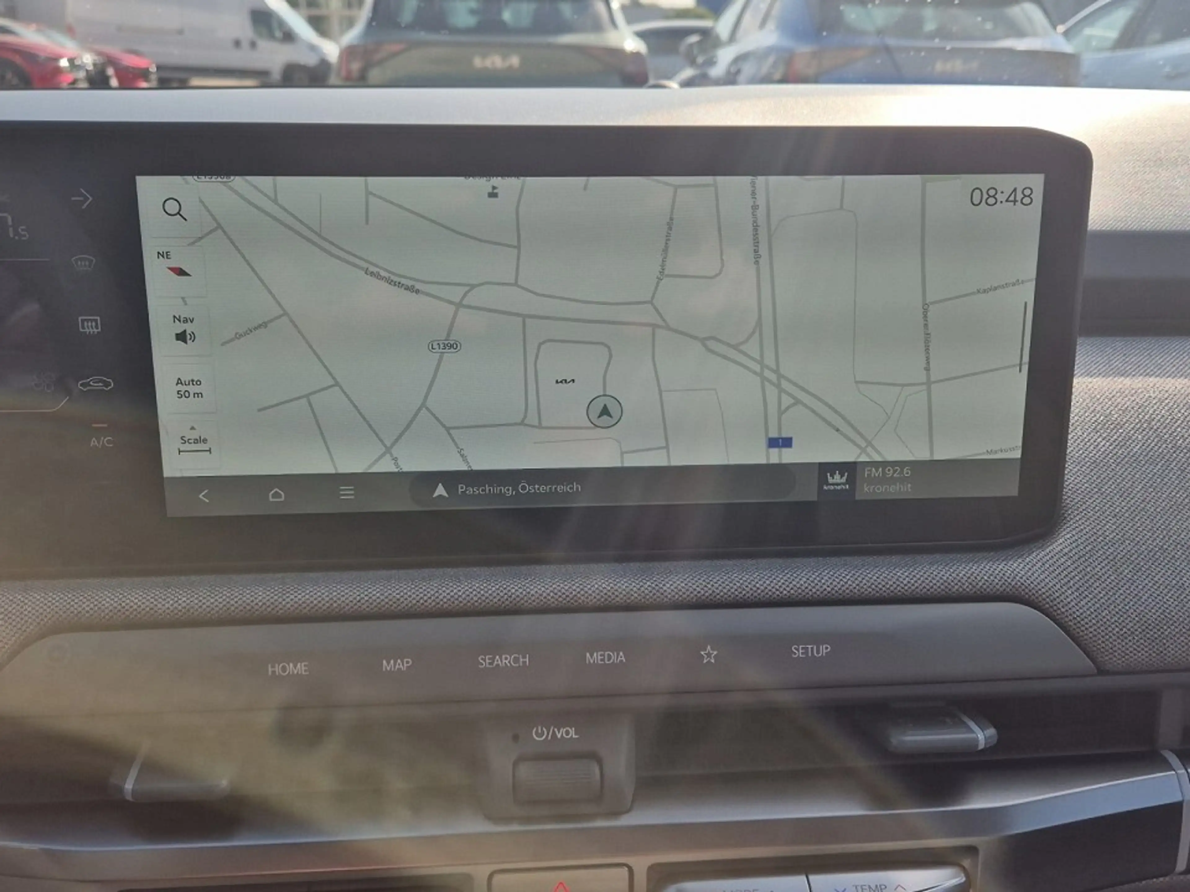 Kia EV3 AWD 81,4kWh Earth Plus — photo 14