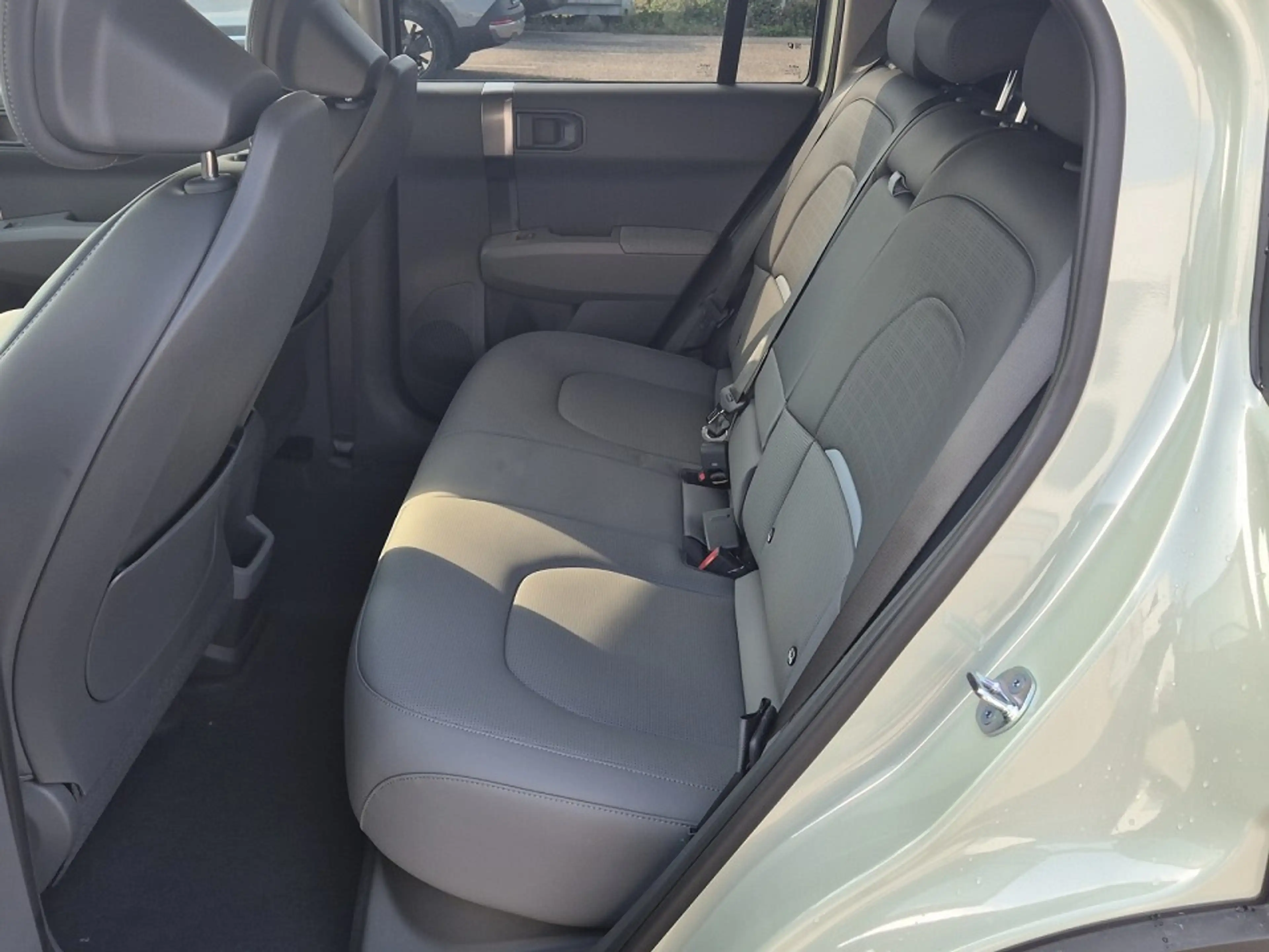 Kia EV3 AWD 81,4kWh Earth Plus — photo 11
