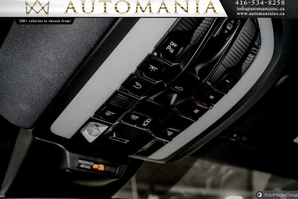 2023 Porsche Macan T 4dr All-Wheel Drive Automatic thumb 32