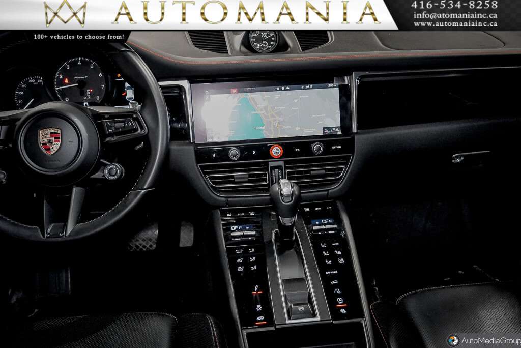 2023 Porsche Macan T 4dr All-Wheel Drive Automatic thumb 19