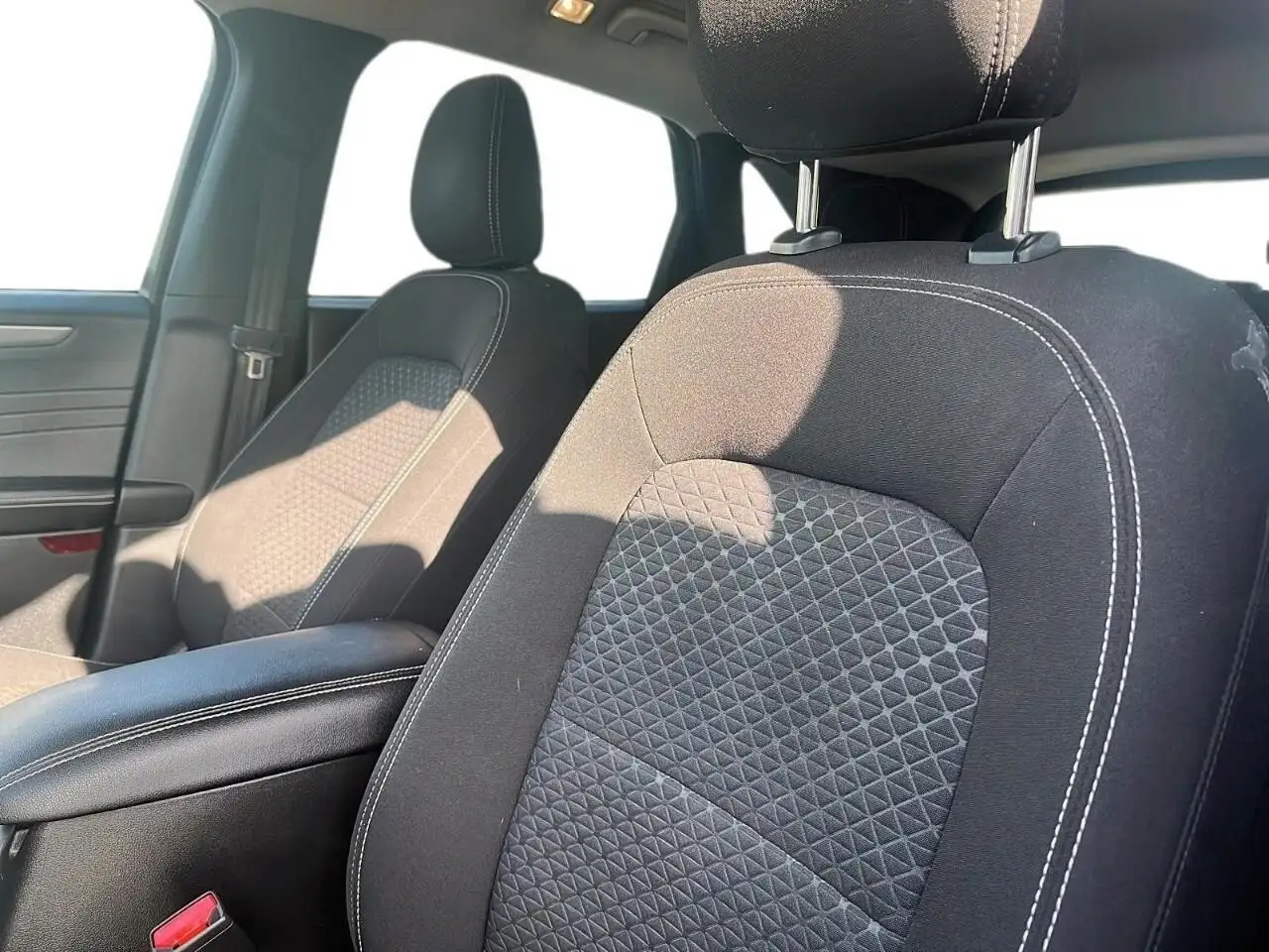 Ford Escape снимка Ford Escape