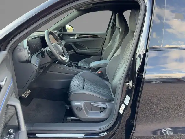 Volkswagen Tiguan view 6