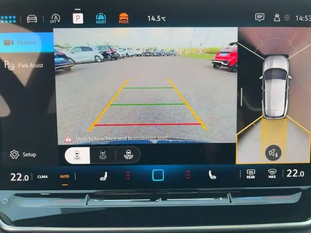 Volkswagen Tiguan view 12