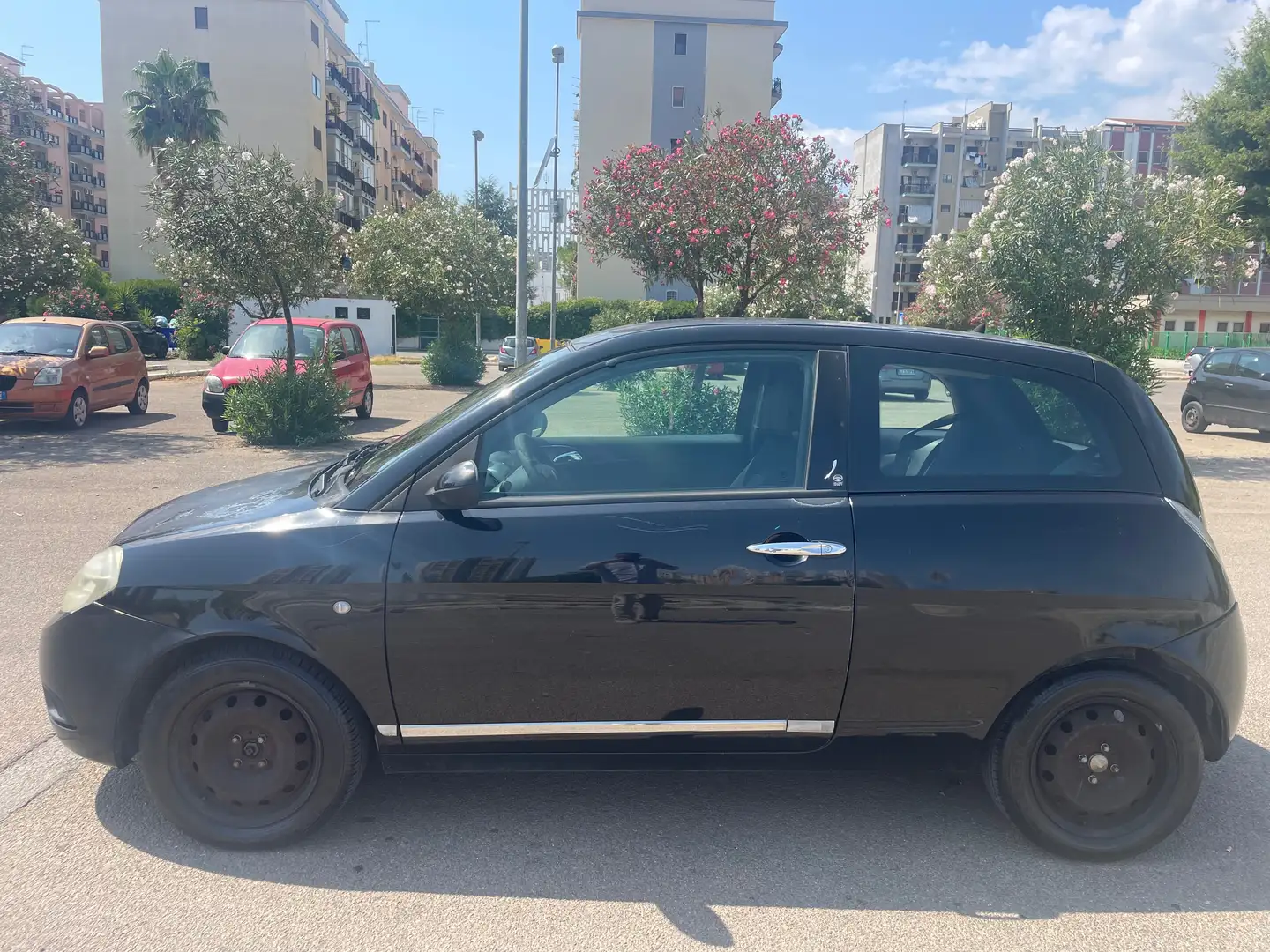 Lancia Ypsilon Ypsilon II 2007 1.3 mjt 16v Oro Bianco 90cv Nero - 2