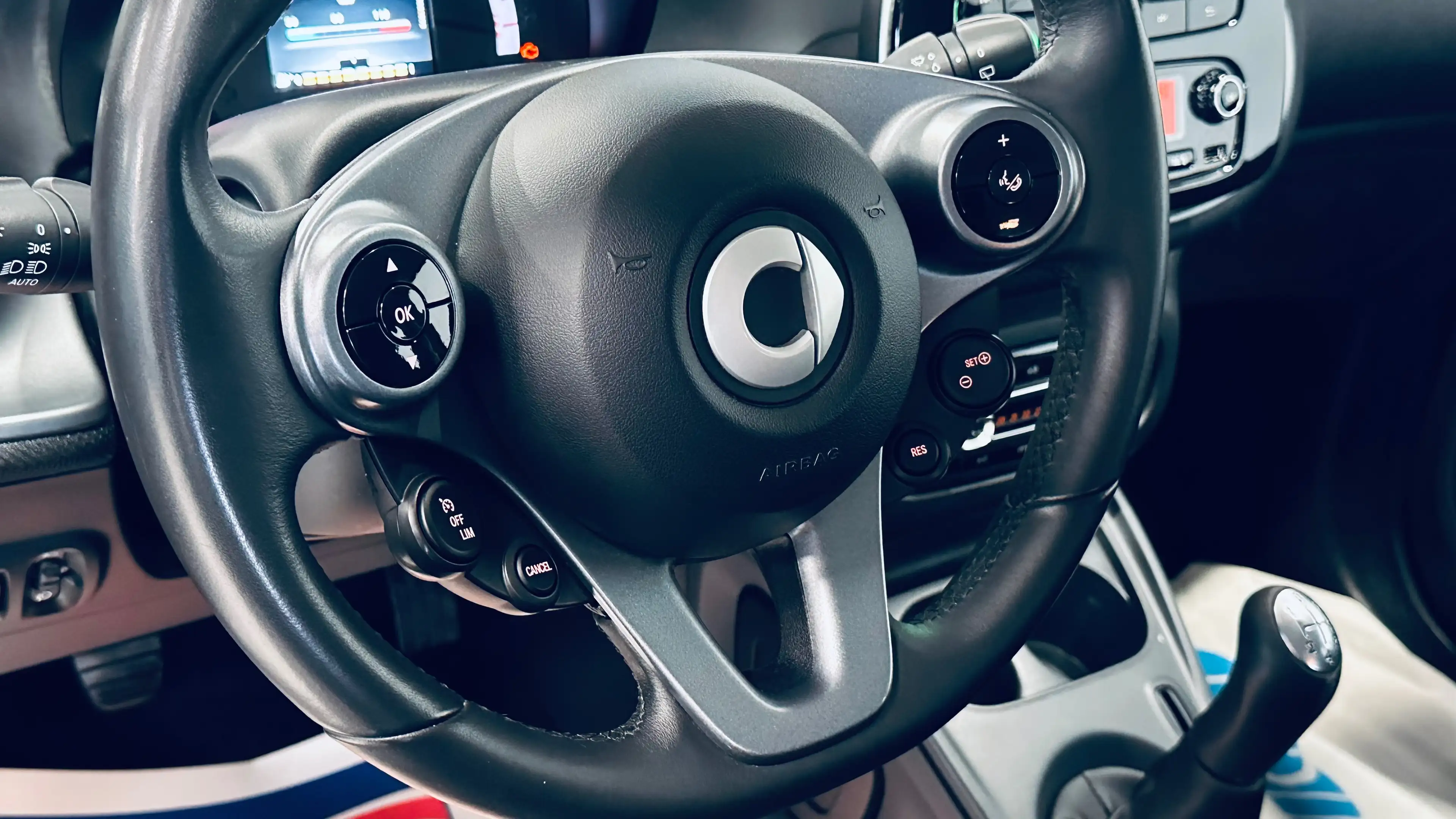 smart forFour 1.0i Passion — photo 7