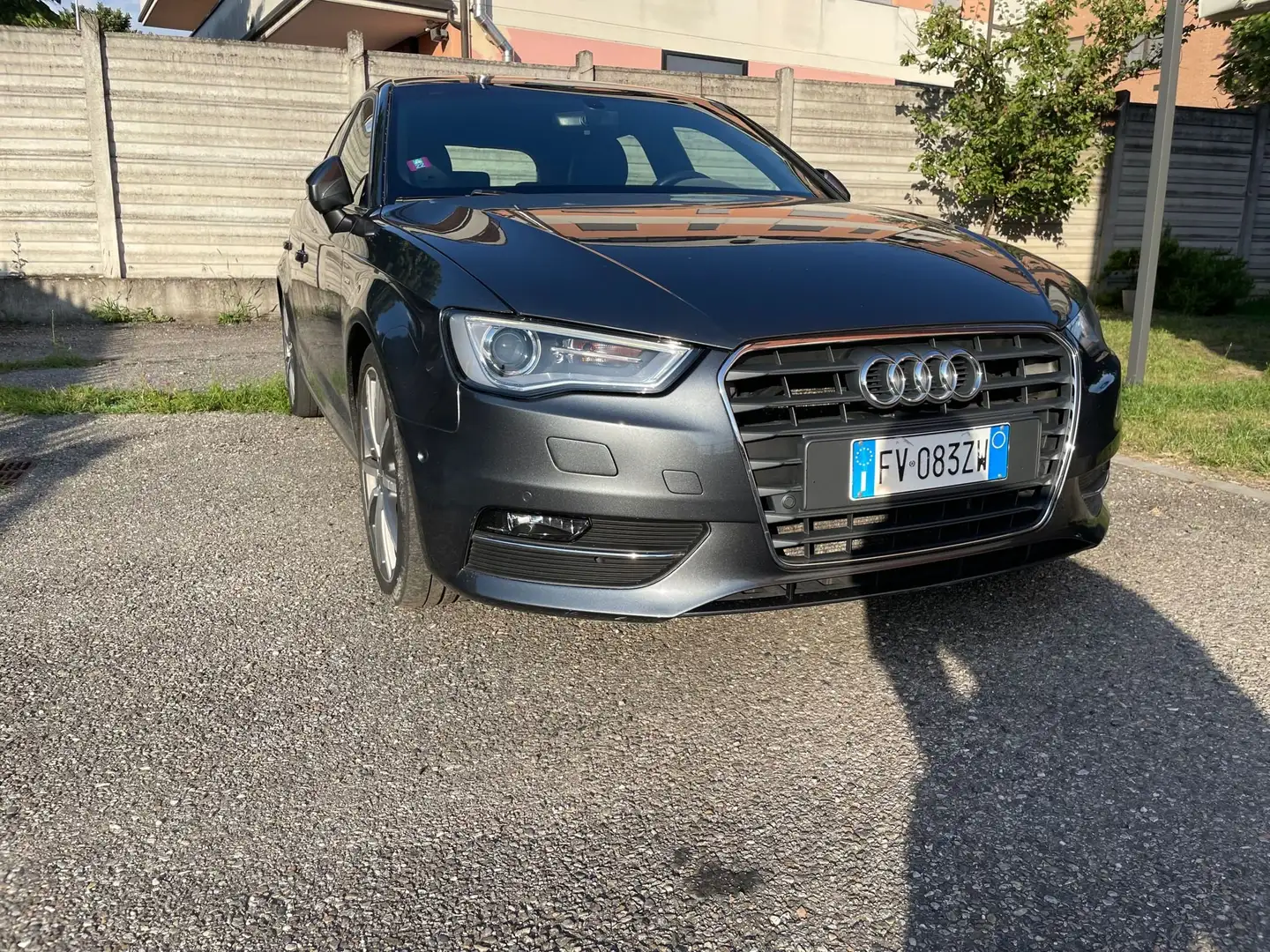 Audi A3 sportback s line Grau - 1