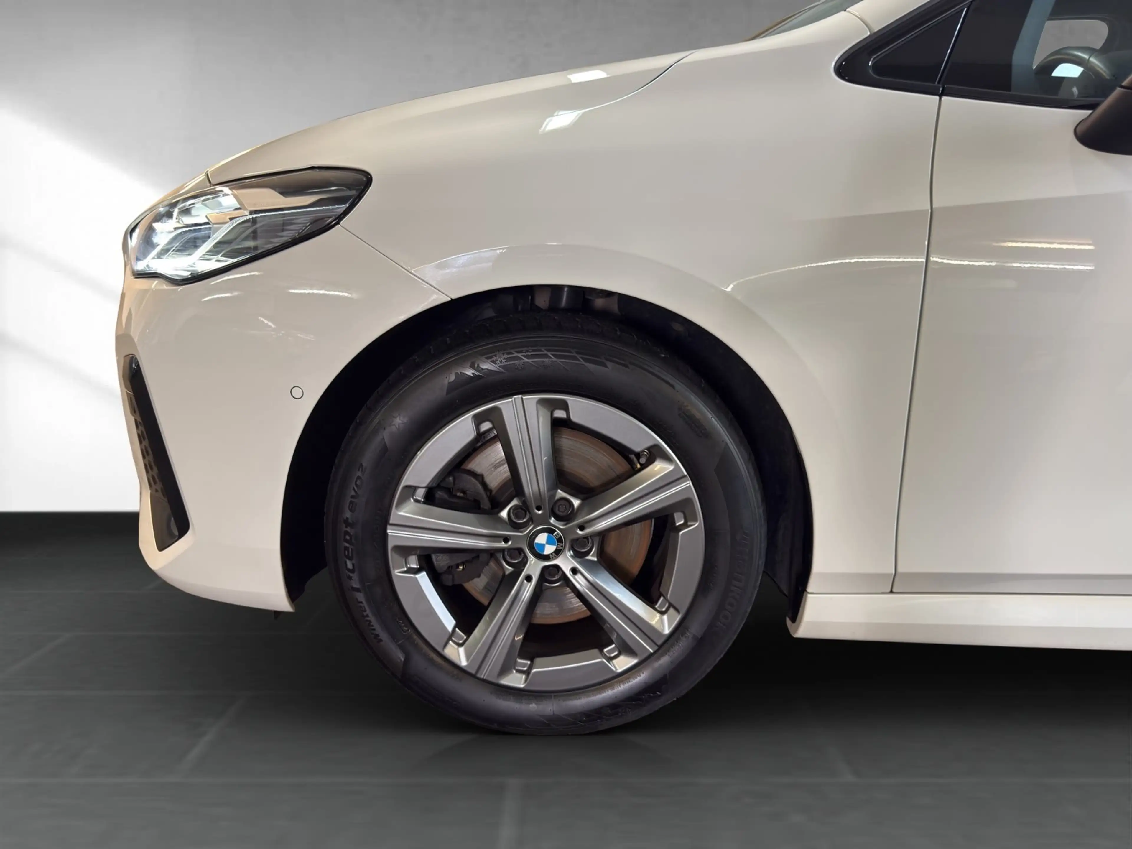 BMW 223 d xDrive Active Tourer M Sport ACC 360° — photo 10