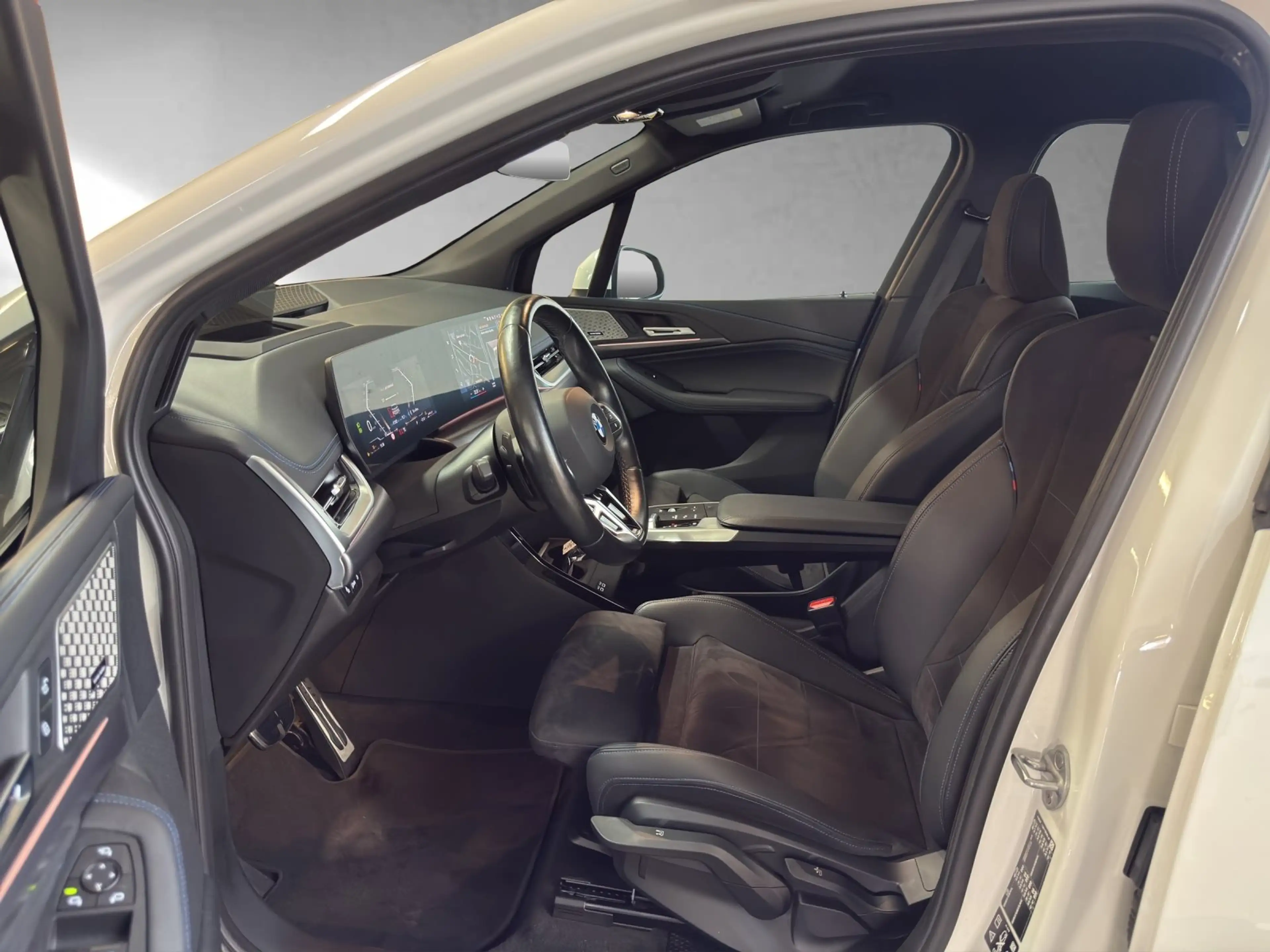 BMW 223 d xDrive Active Tourer M Sport ACC 360° — photo 11
