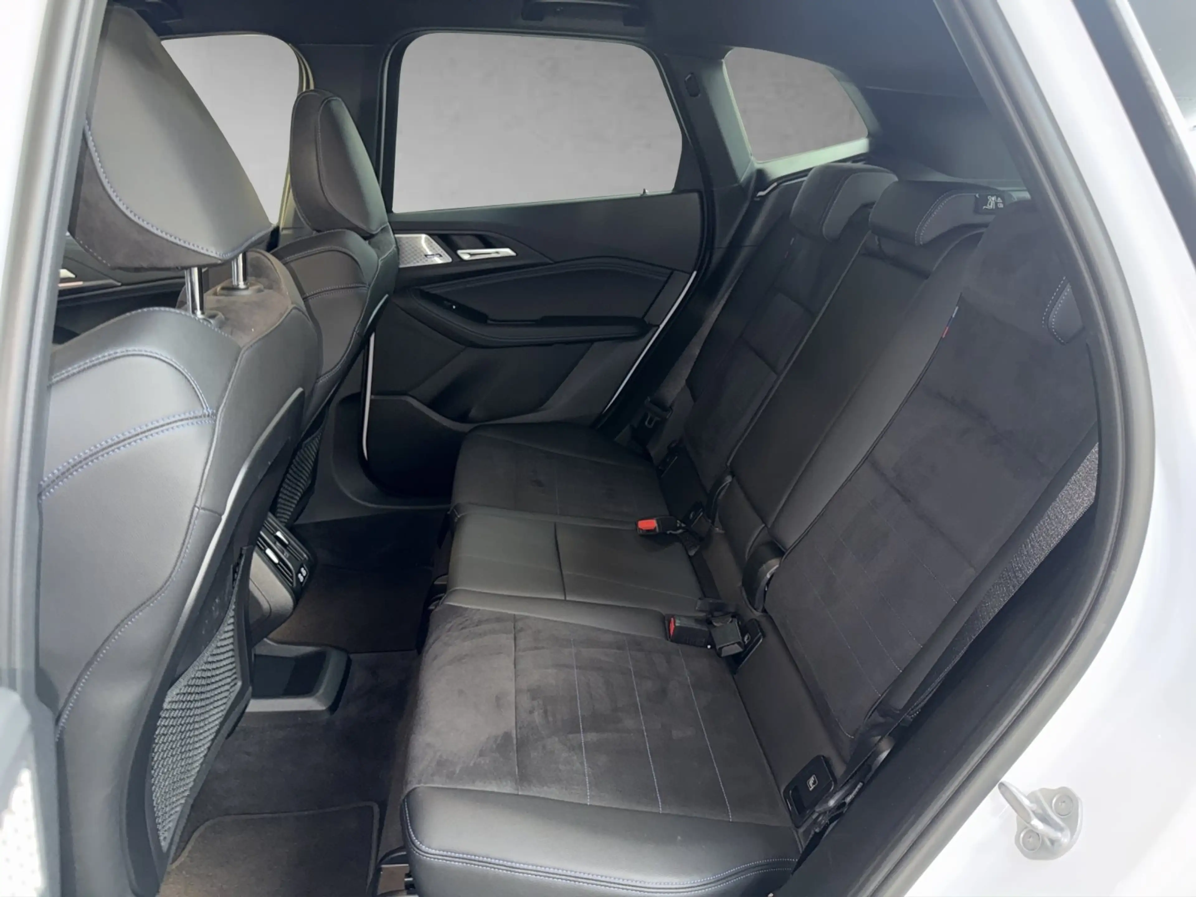 BMW 223 d xDrive Active Tourer M Sport ACC 360° — photo 12