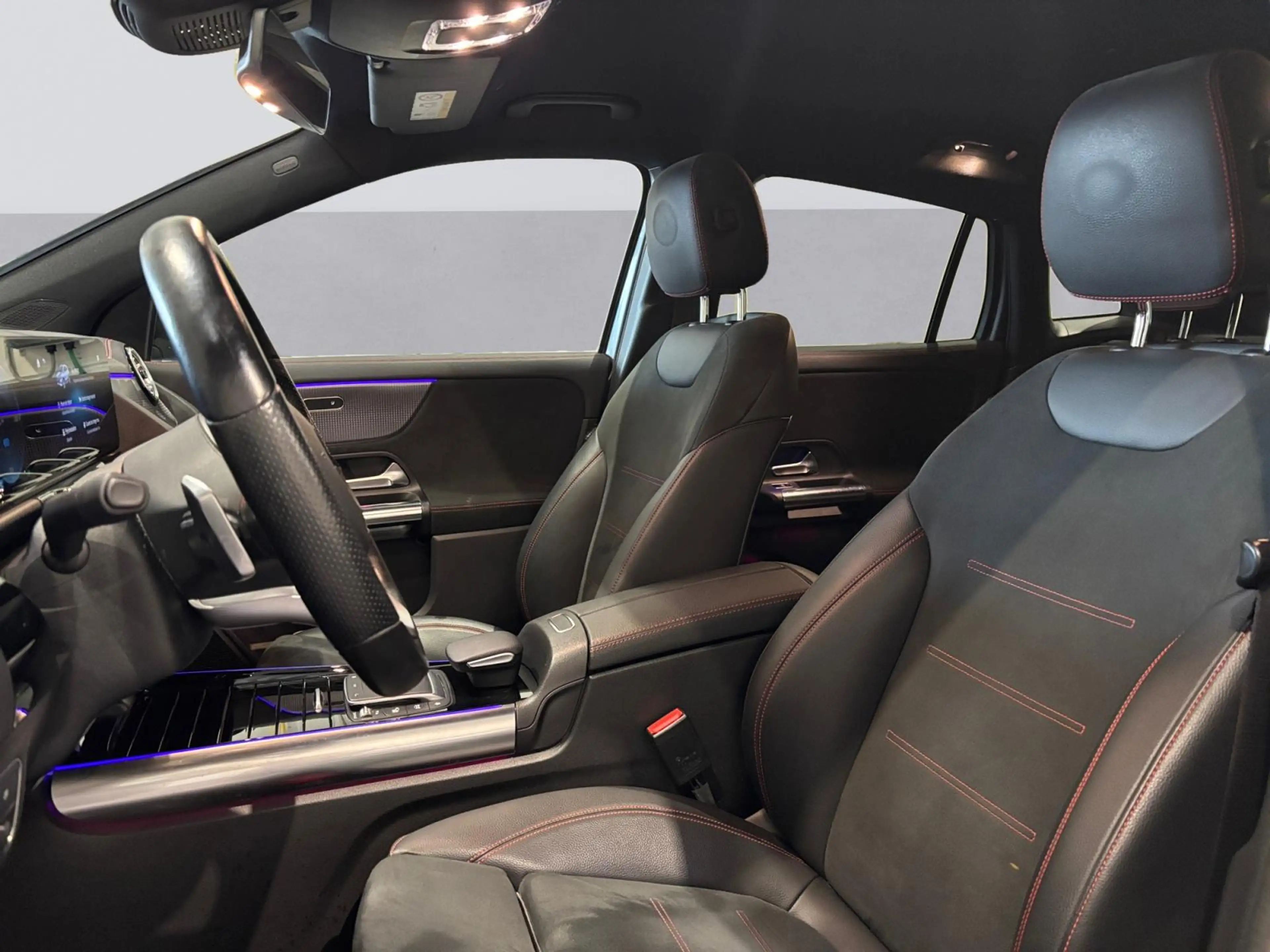 Mercedes-Benz EQA 250 AMG Line — photo 10
