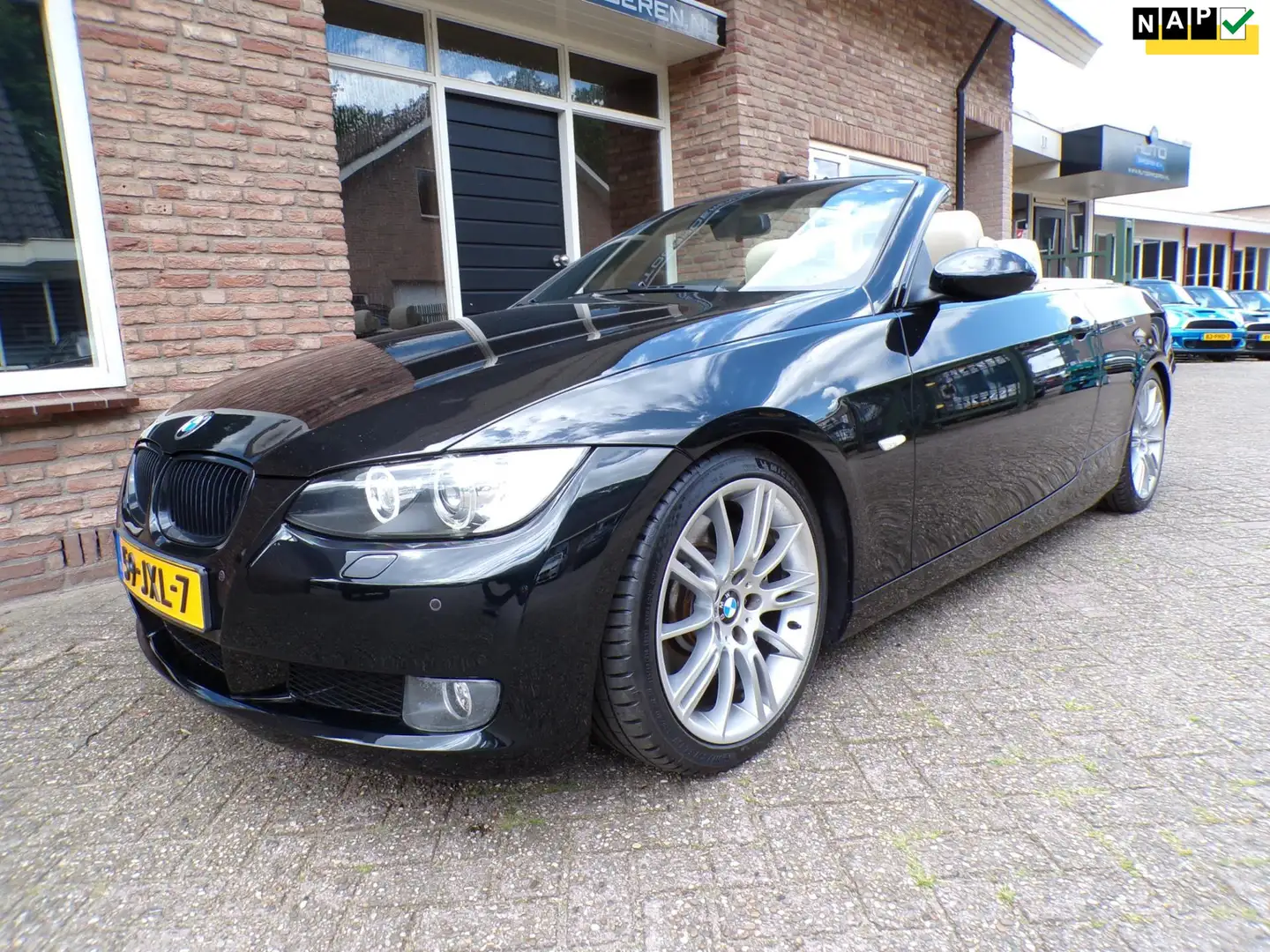 BMW 335 3-serie Cabrio 335i Automaat / Leder / Navi / Clim Zwart - 1