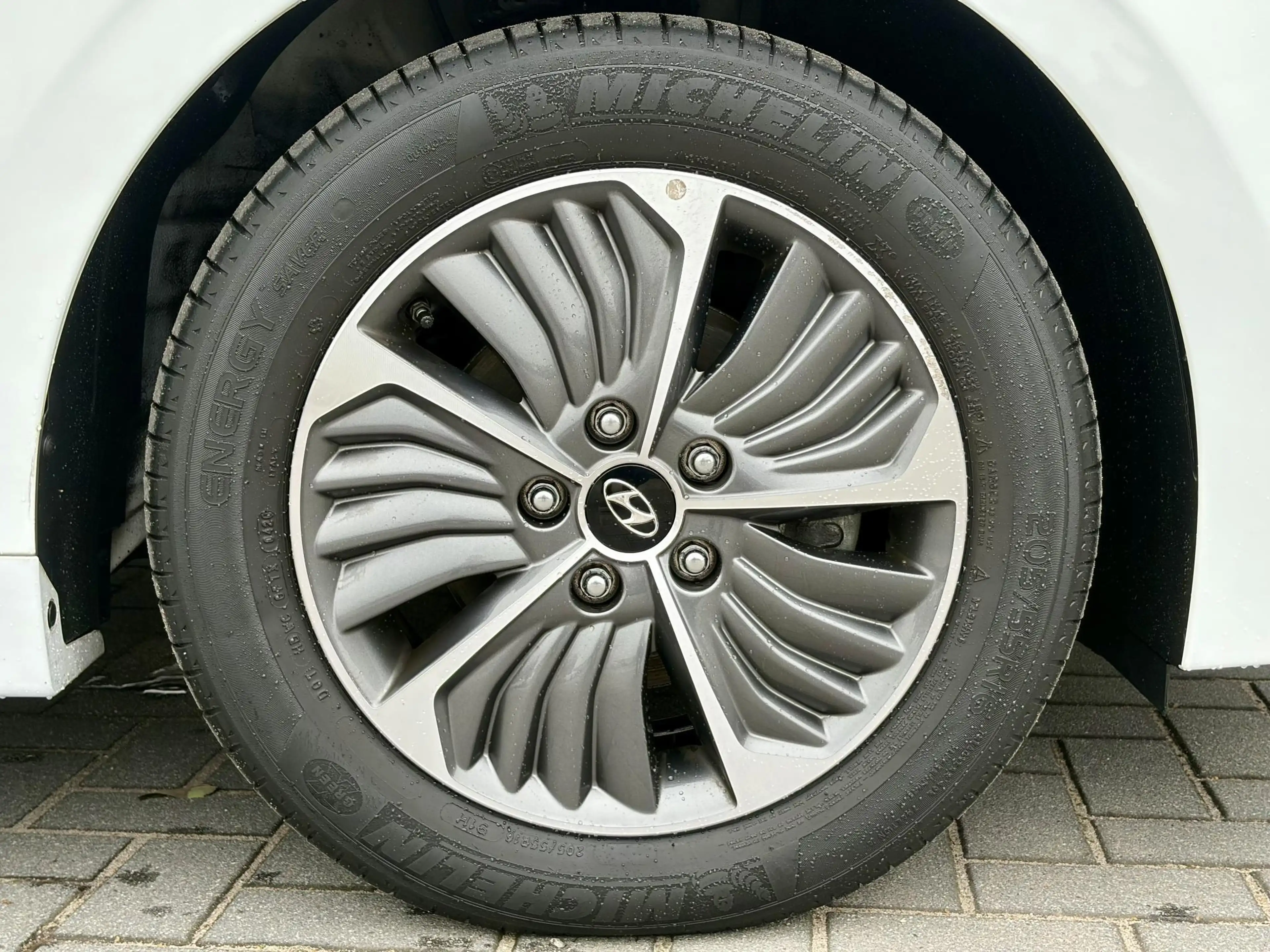 Hyundai IONIQ 1.6 GDi Comfort - Plus / Dealer Onderhouden / Stuu — photo 16