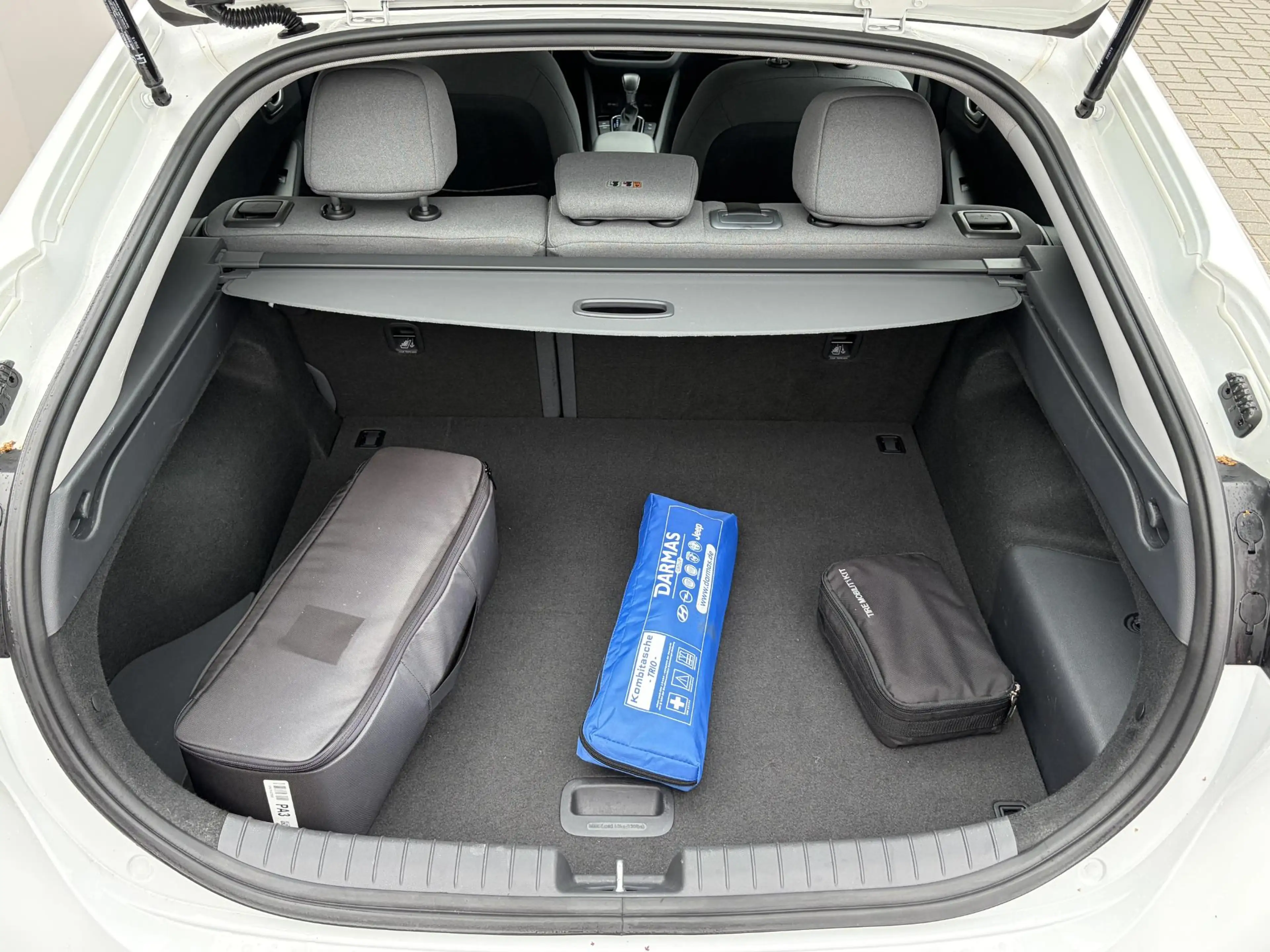 Hyundai IONIQ 1.6 GDi Comfort - Plus / Dealer Onderhouden / Stuu — photo 30