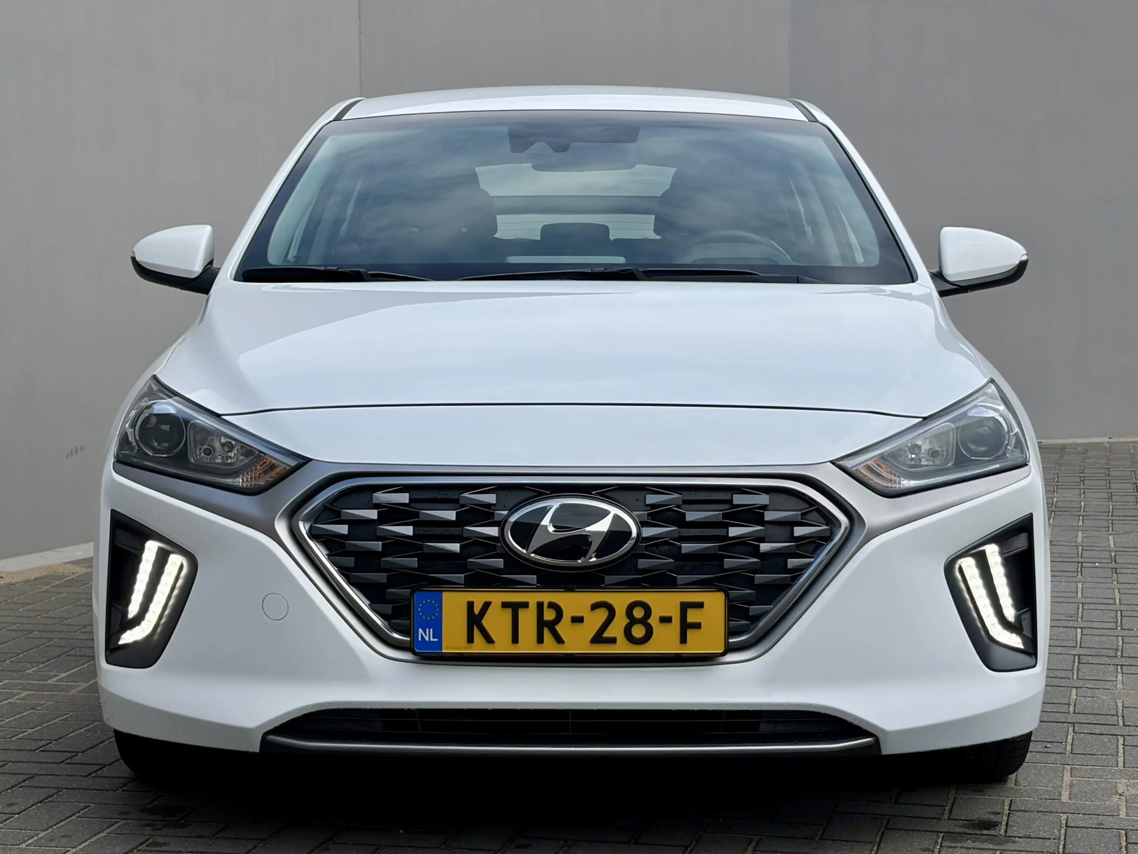 Hyundai IONIQ 1.6 GDi Comfort - Plus / Dealer Onderhouden / Stuu — photo 43