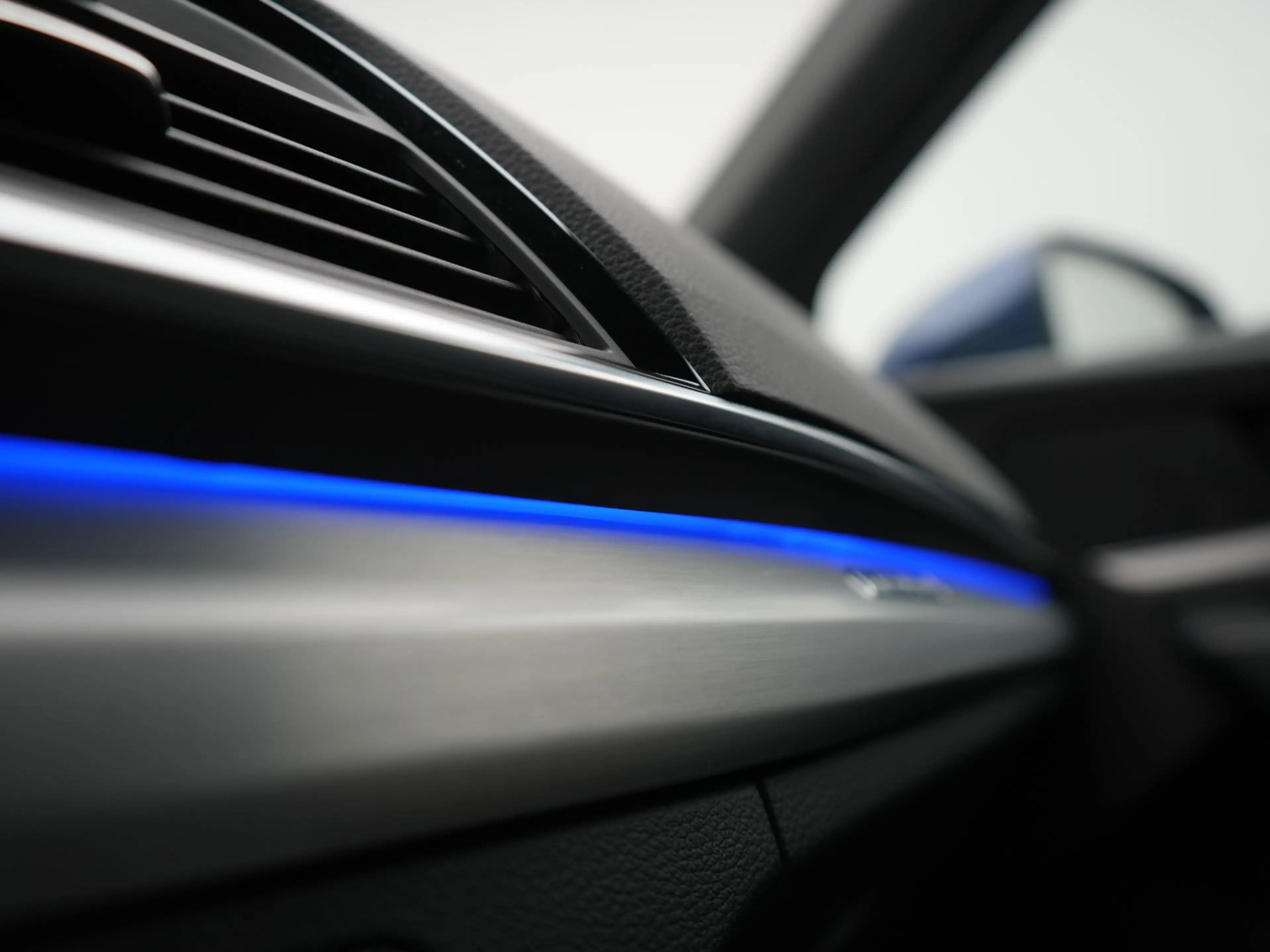 Audi Q5 50 TFSI e 2x S Line PHEV 300pk Dealer O.H | SOH 92 — photo 17
